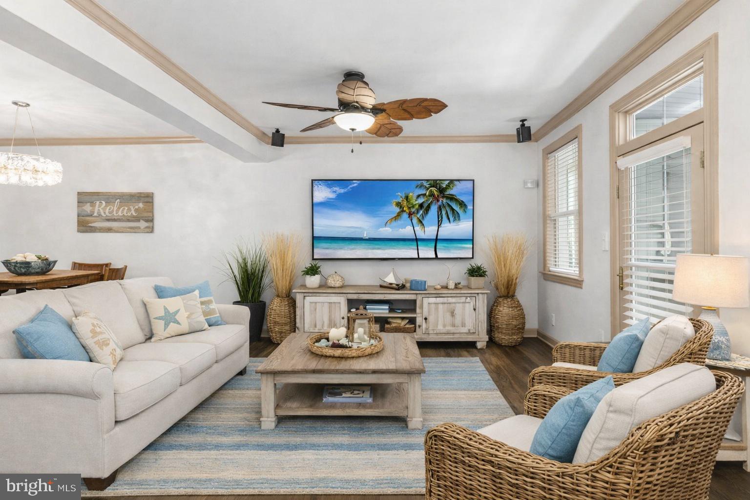 SUNSET ISLAND - Residential