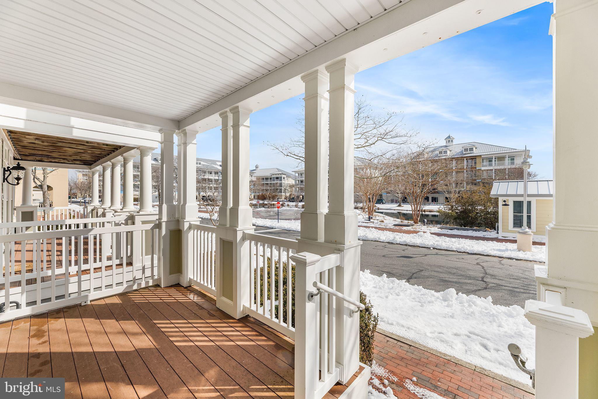 SUNSET ISLAND - Residential