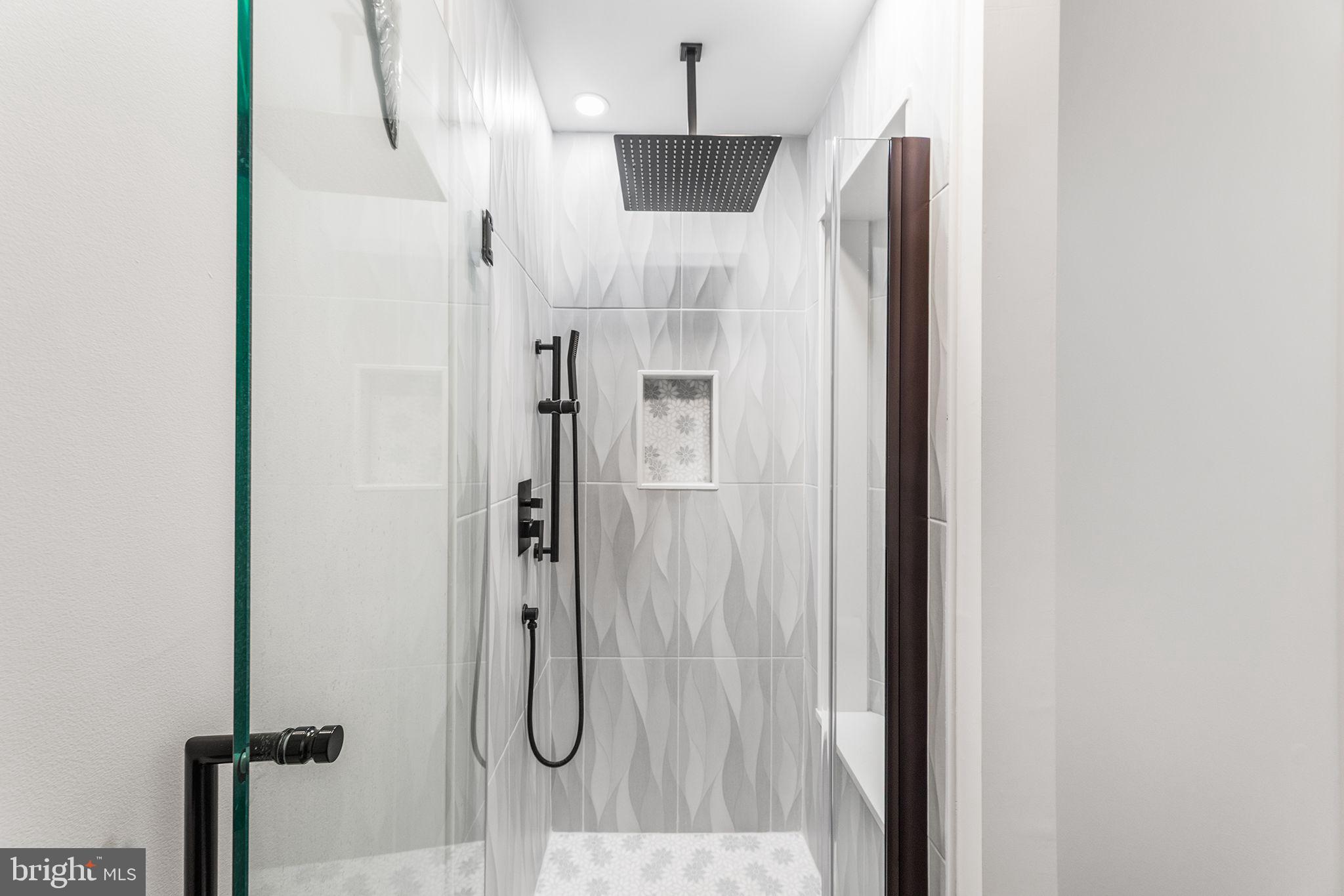 SUNSET ISLAND - Residential