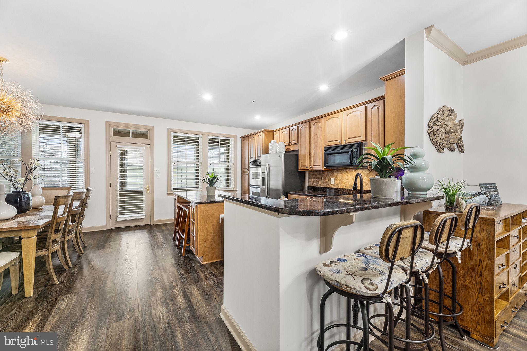 SUNSET ISLAND - Residential