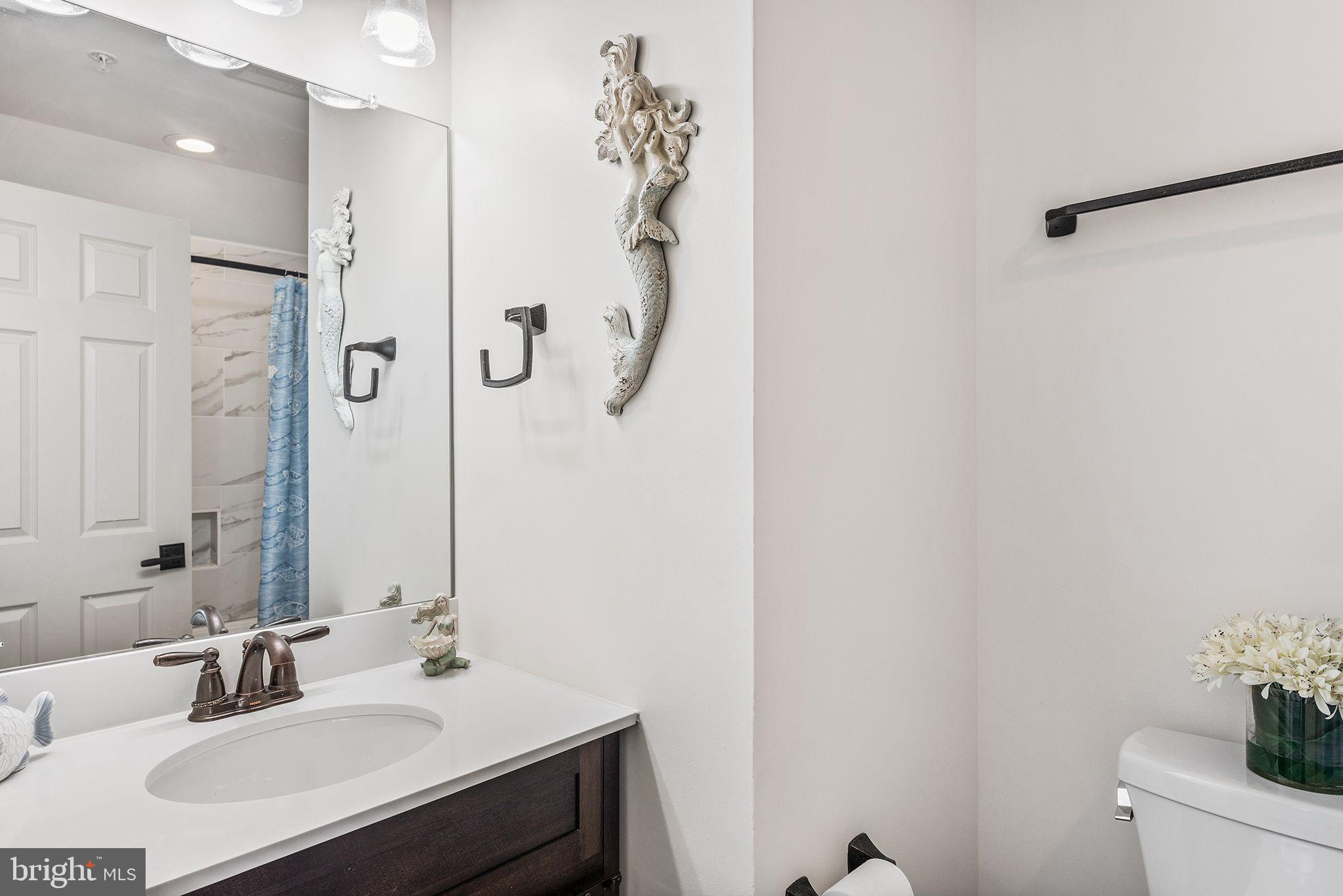 SUNSET ISLAND - Residential