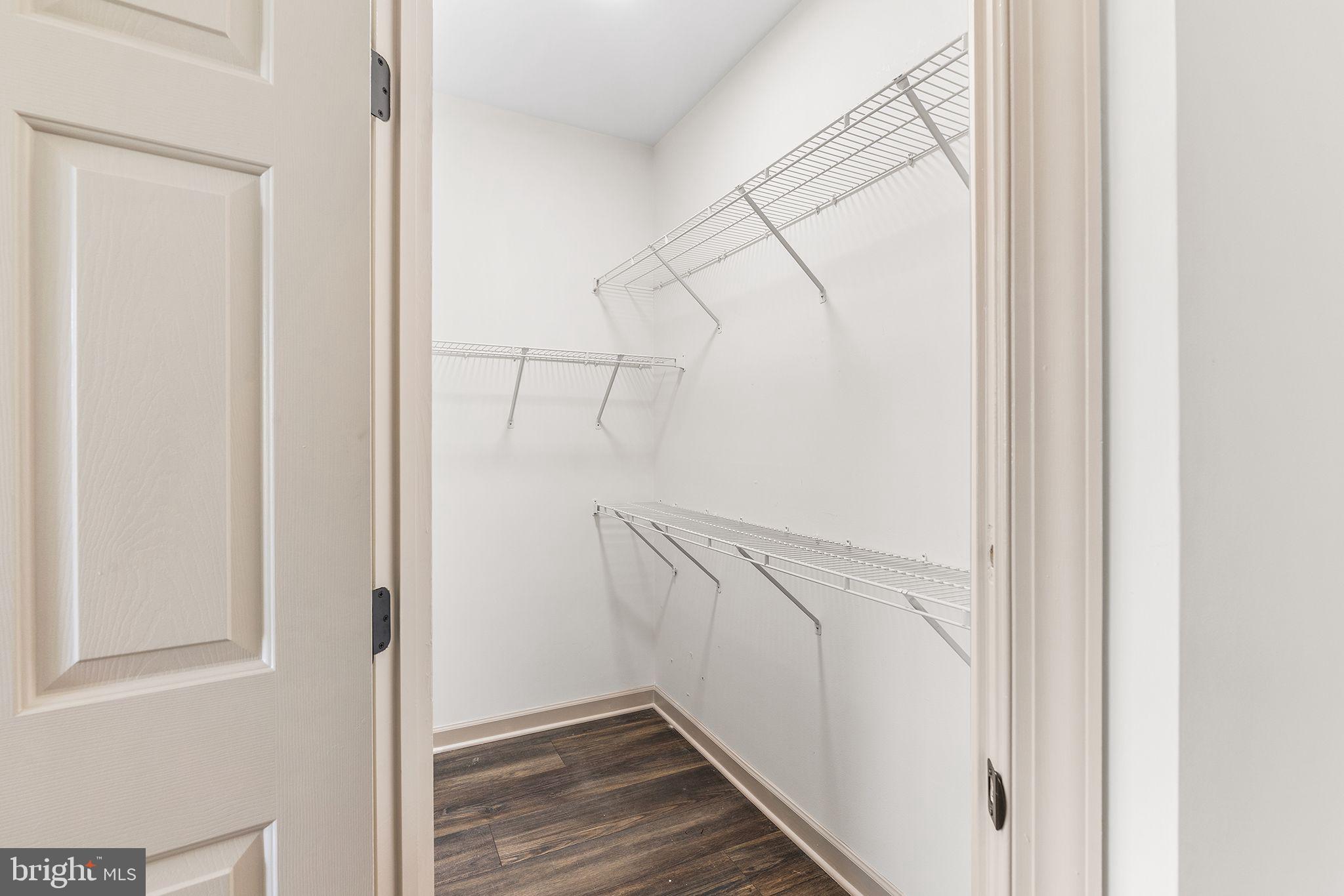 SUNSET ISLAND - Residential