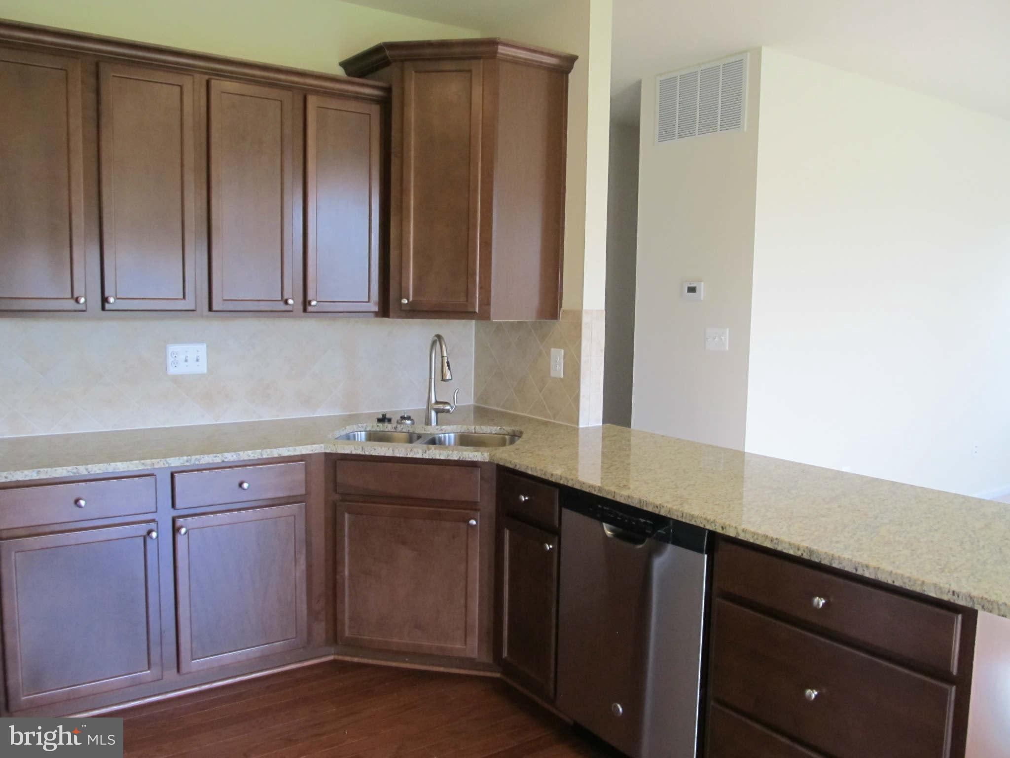 ST CHARLES GLENEAGLES - Residential