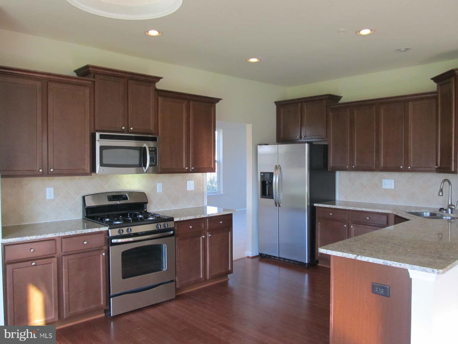 ST CHARLES GLENEAGLES - Residential