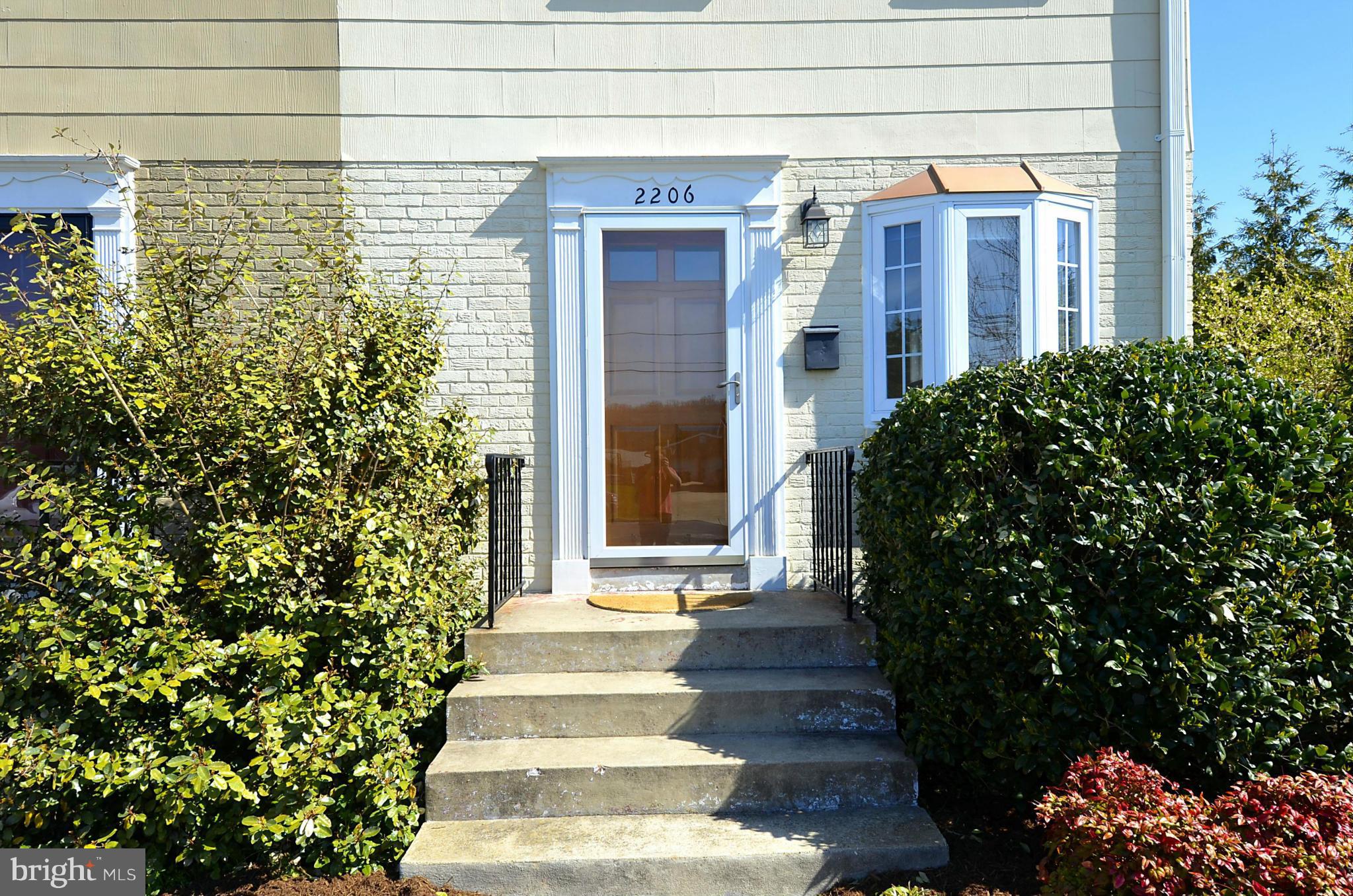 BUCKNELL MANOR - Residential