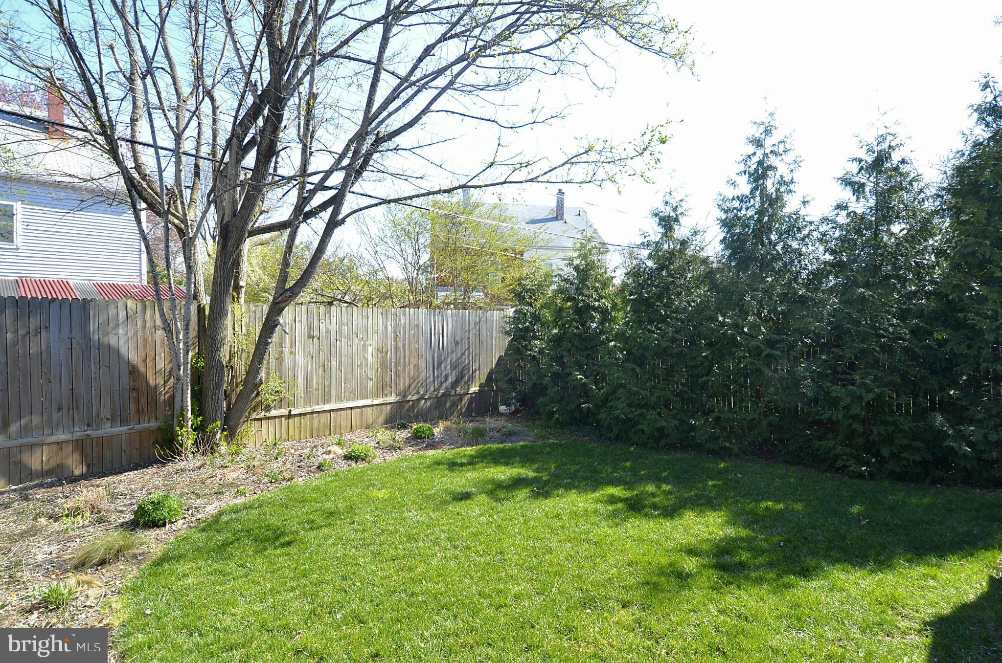 BUCKNELL MANOR - Residential