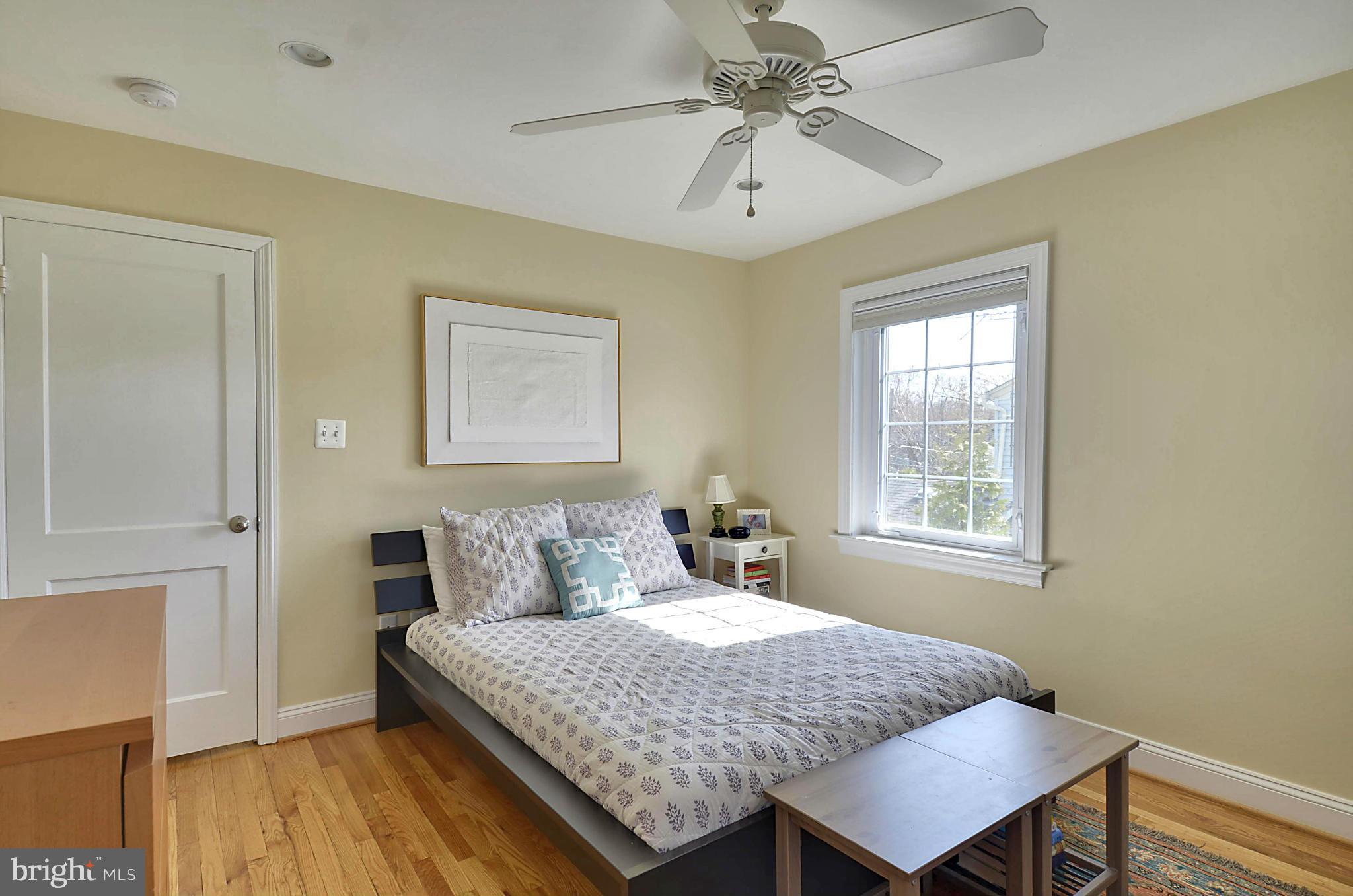 BUCKNELL MANOR - Residential