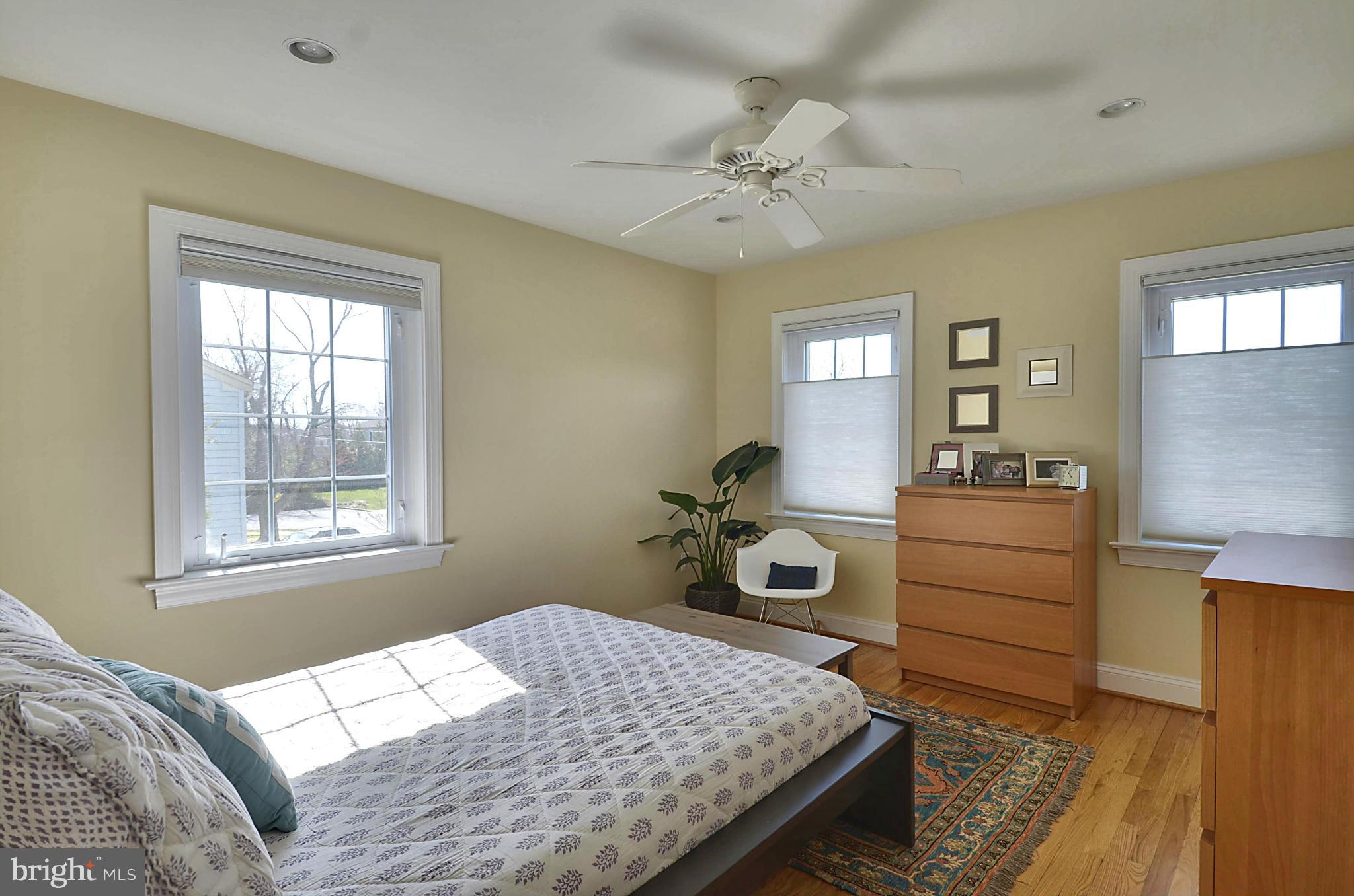 BUCKNELL MANOR - Residential