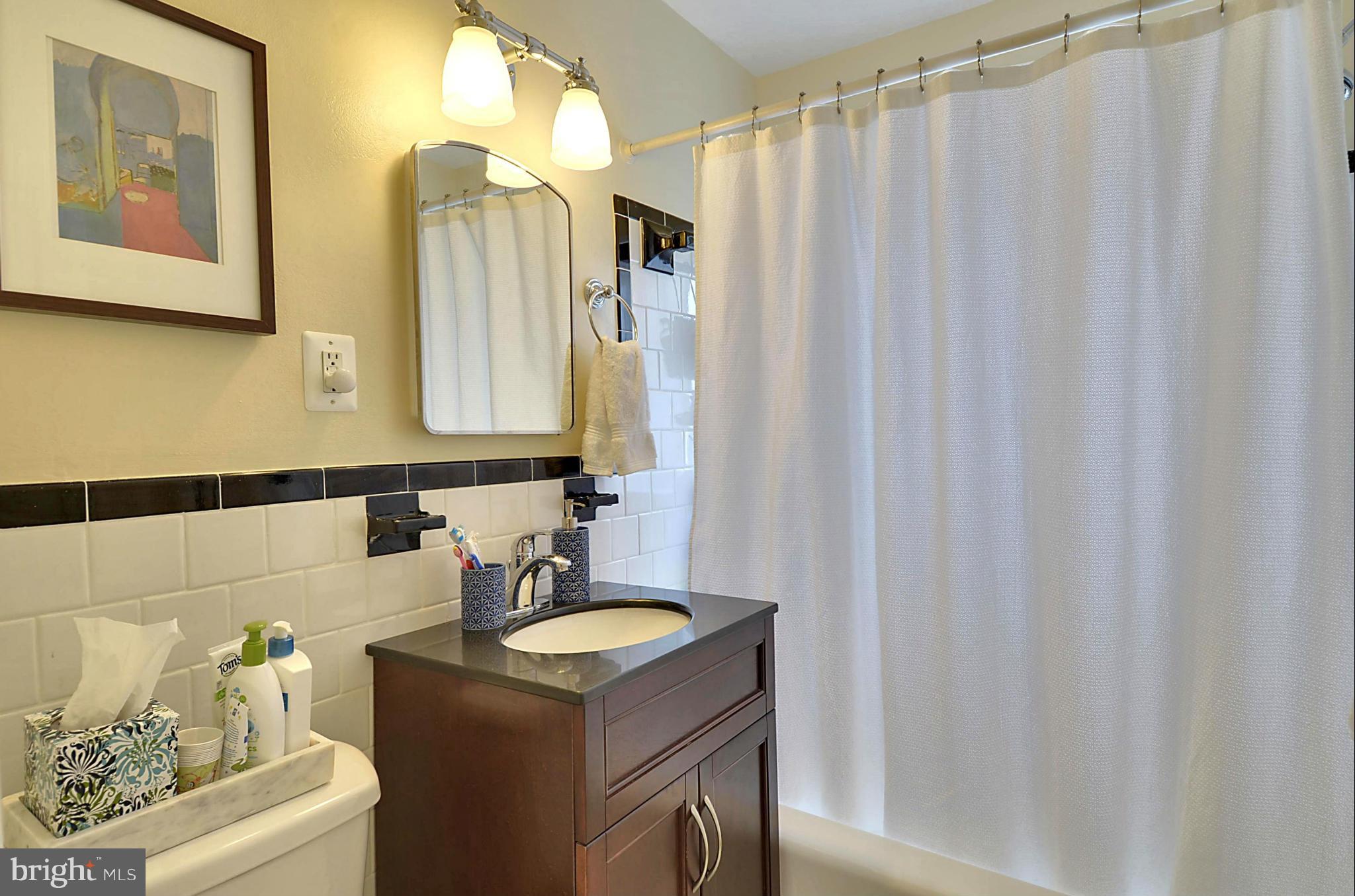 BUCKNELL MANOR - Residential