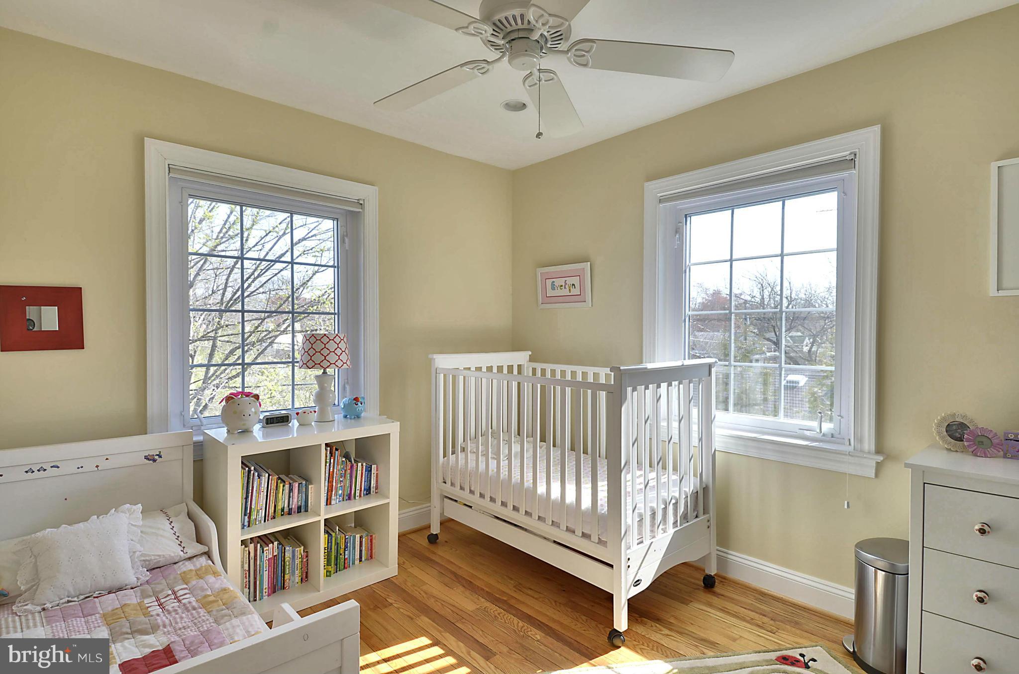 BUCKNELL MANOR - Residential