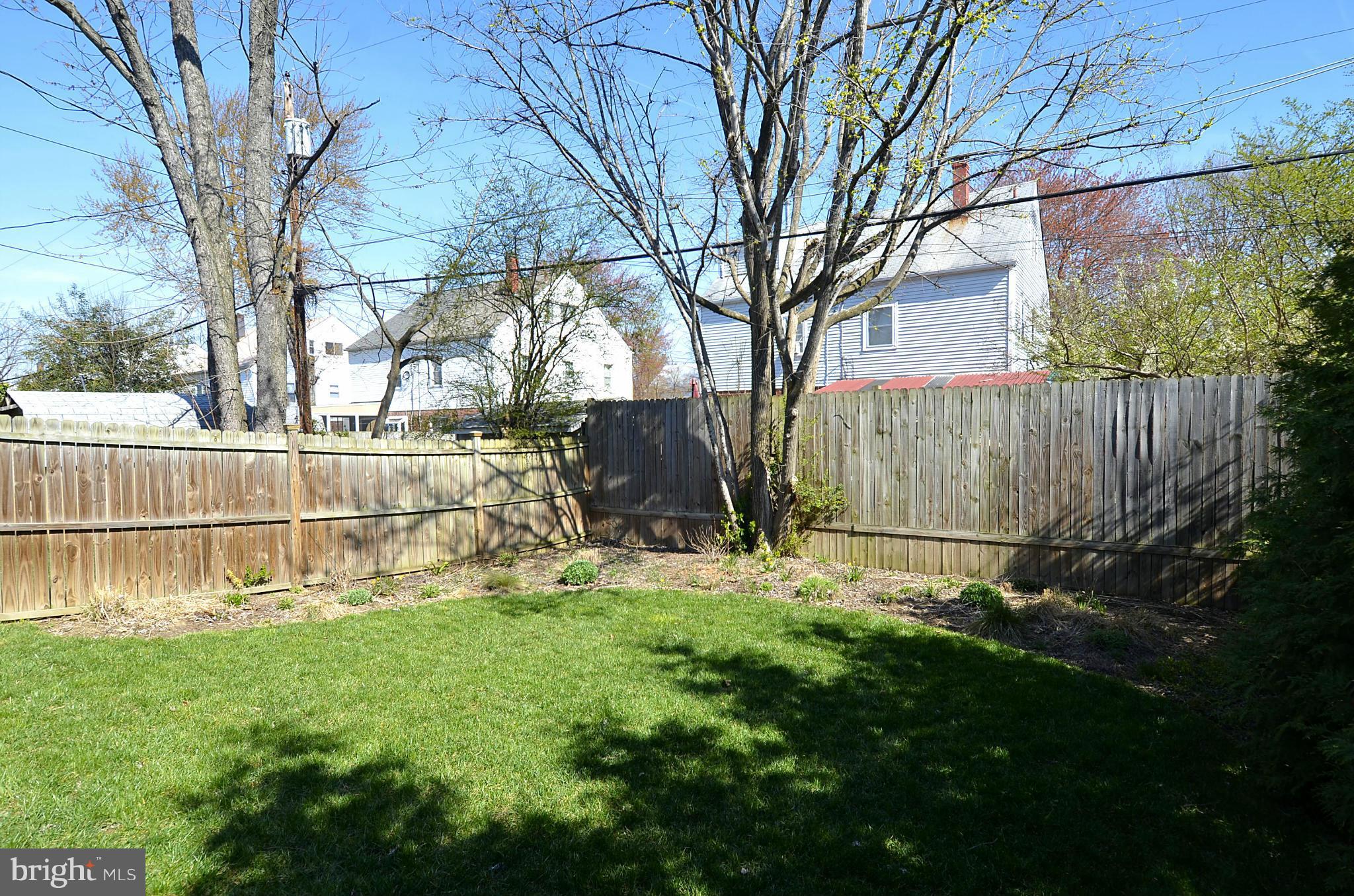 BUCKNELL MANOR - Residential