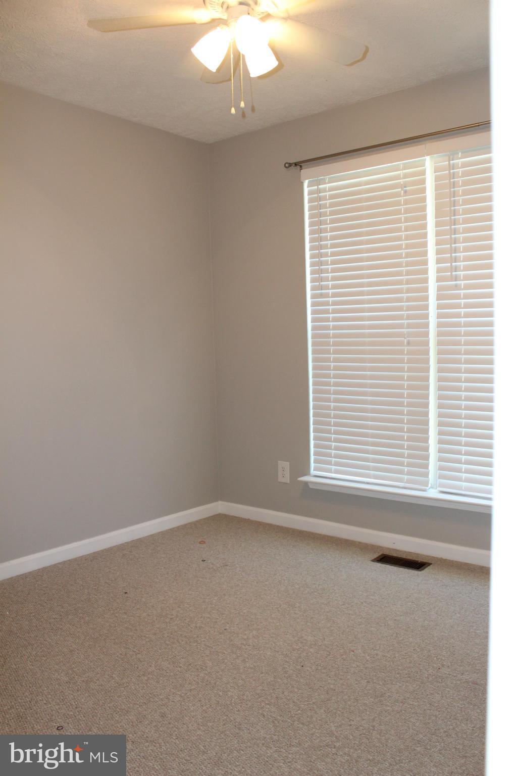 CABIN CREEKWOOD - Residential Lease