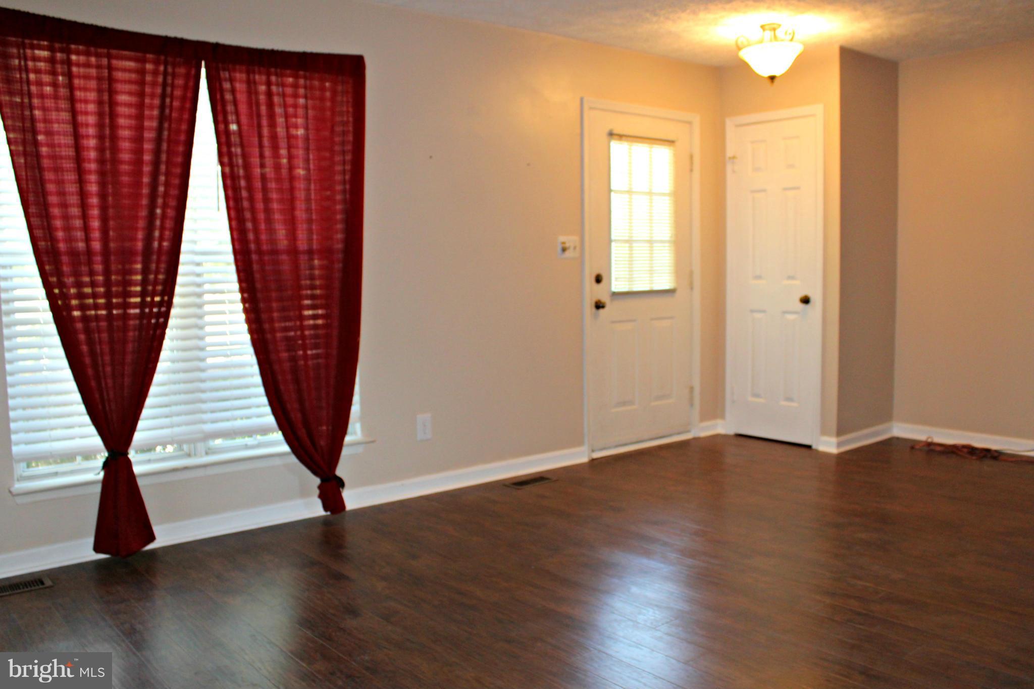 CABIN CREEKWOOD - Residential Lease