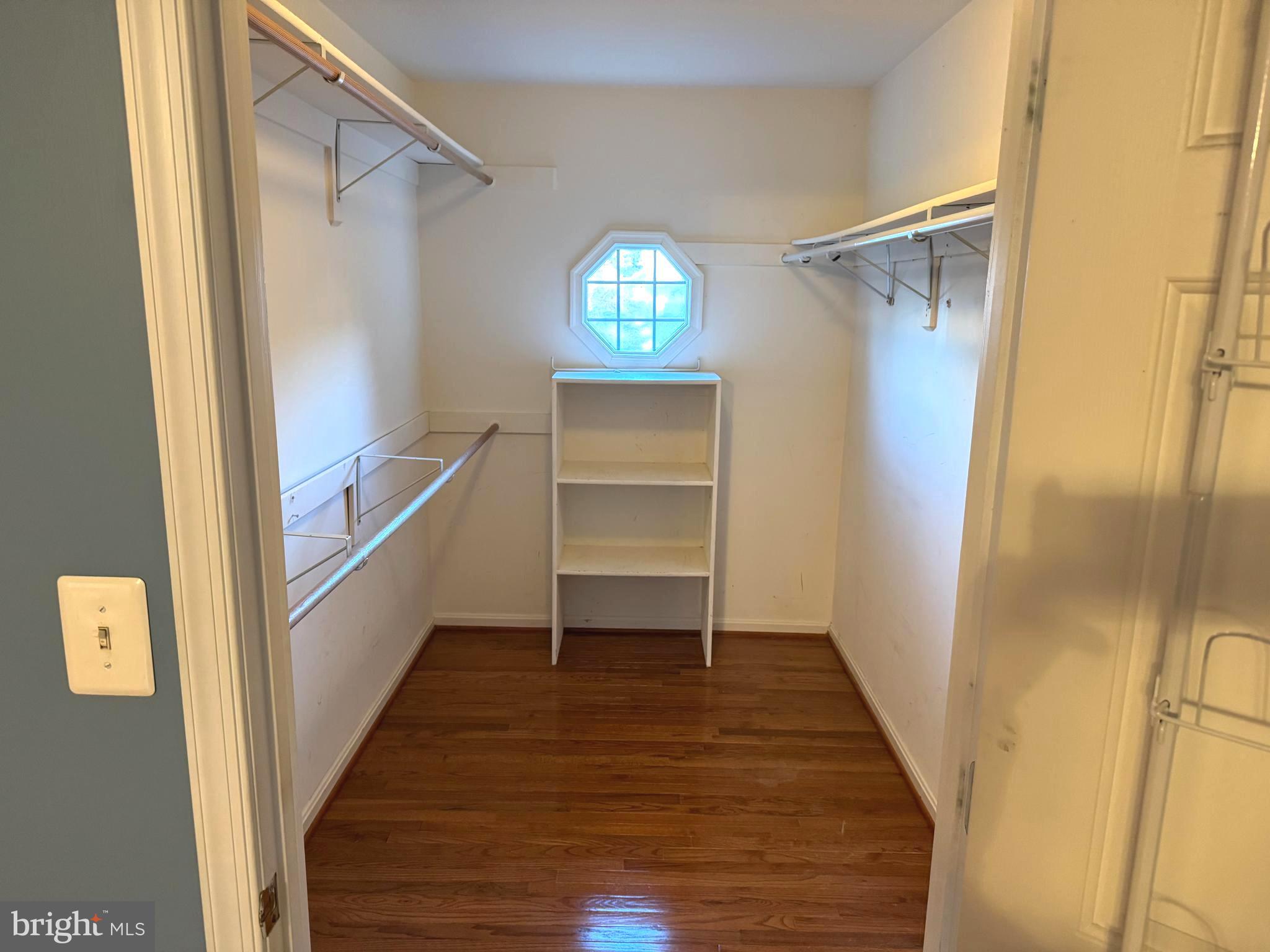 NEWPORT ESTATES - Residential