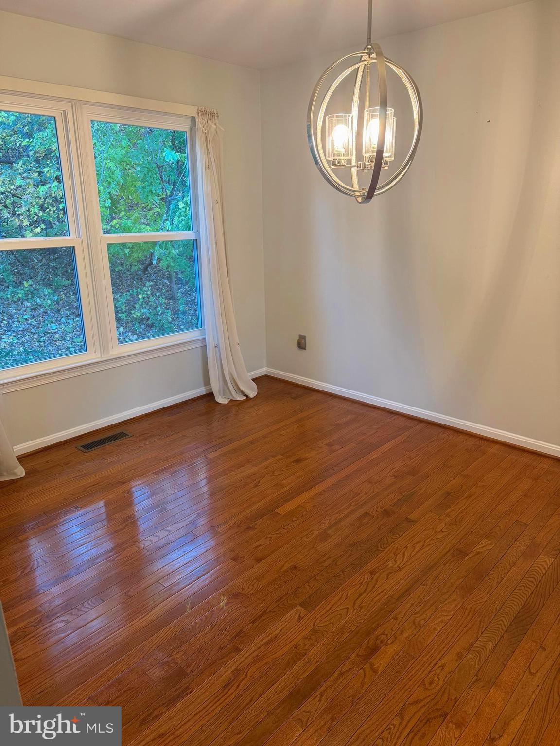 NEWPORT ESTATES - Residential