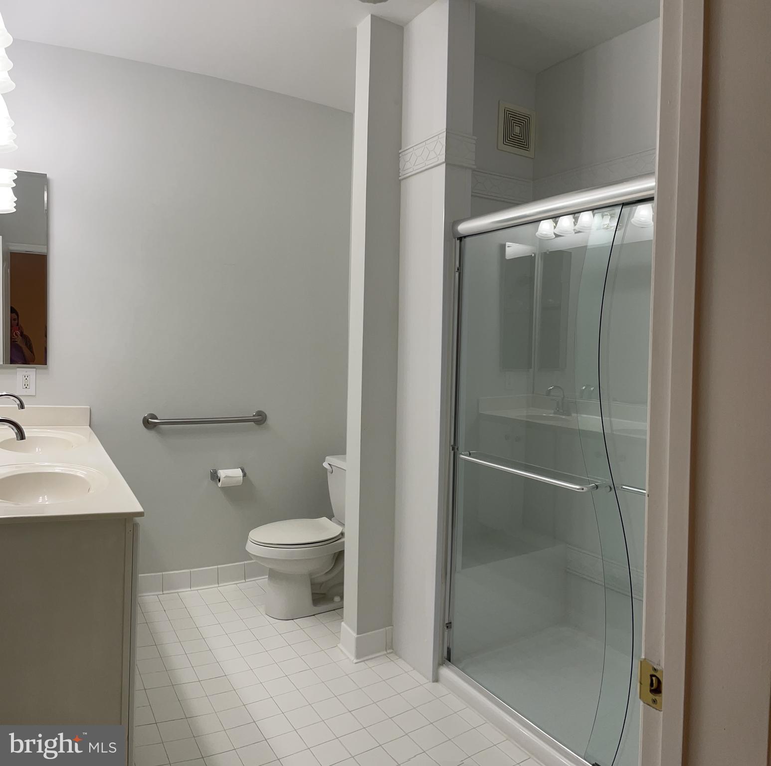 WAVERLY WOODS - Residential Lease