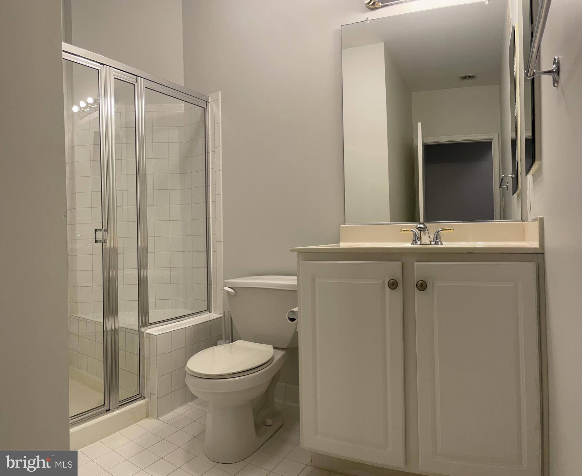 WAVERLY WOODS - Residential Lease