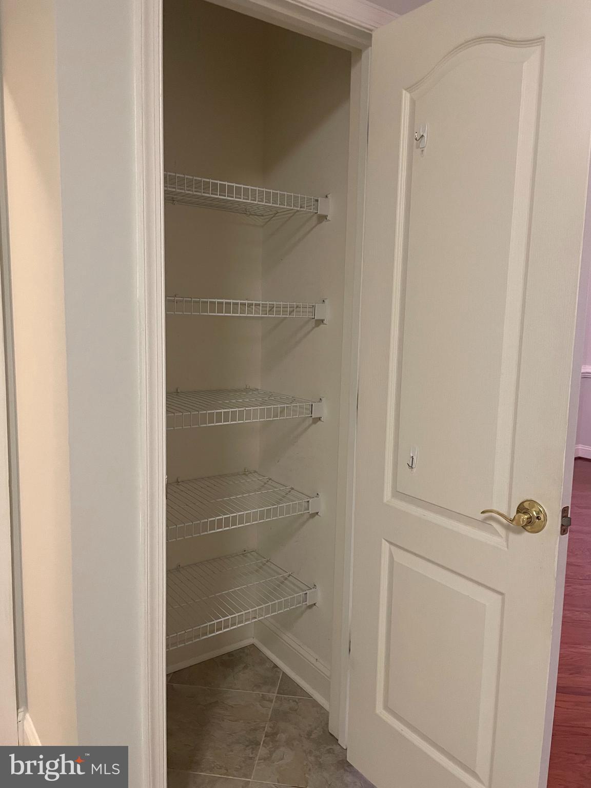 WAVERLY WOODS - Residential Lease