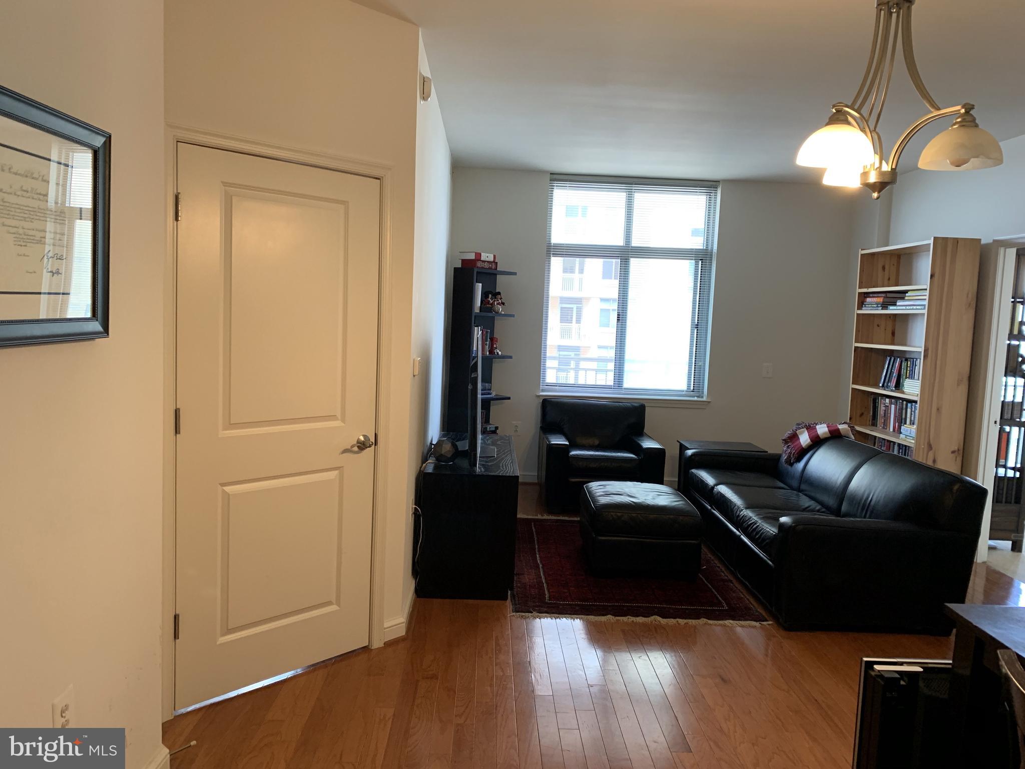 MIDTOWN AT RESTON TOWN CENTER - Residential Lease