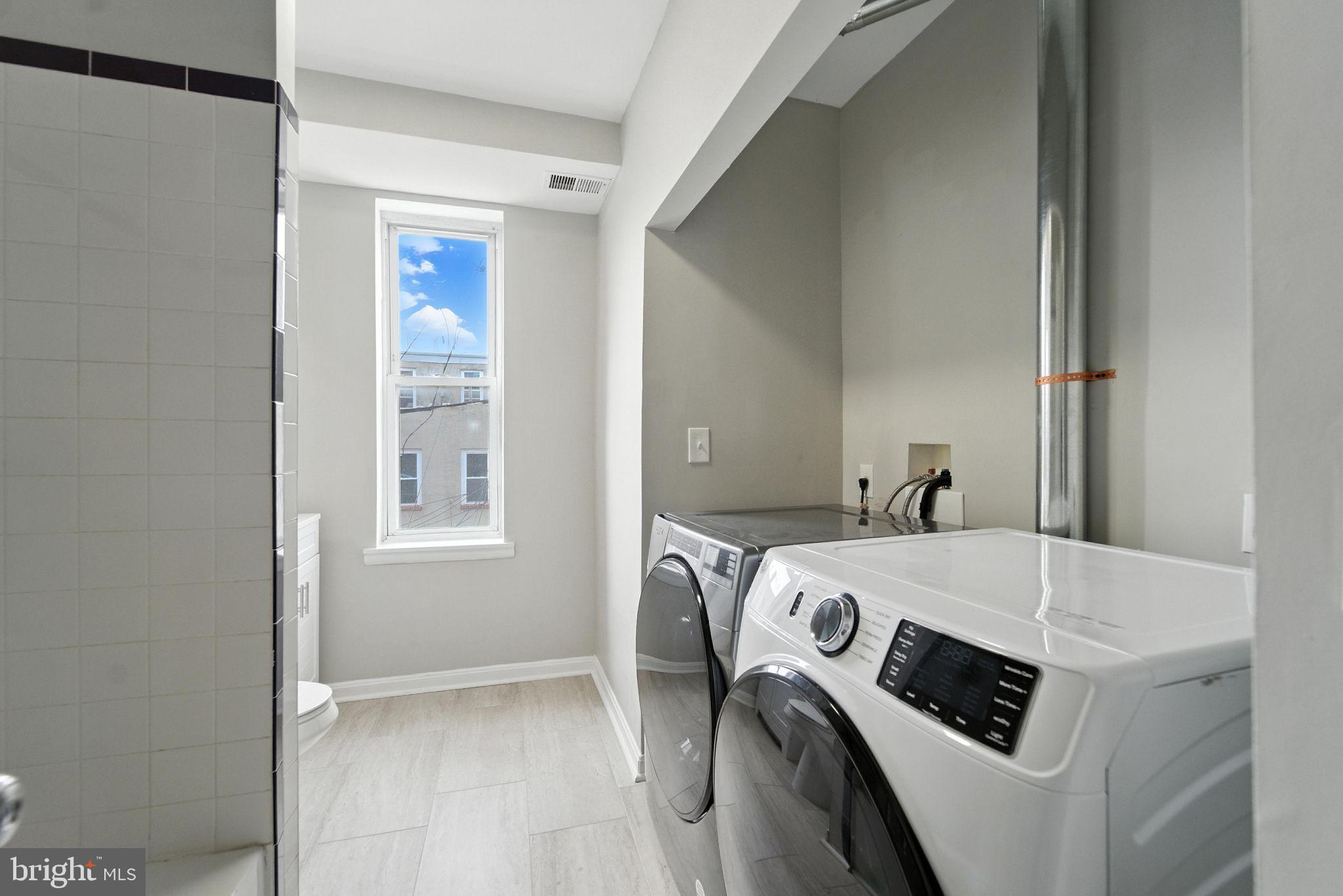 MIDWAY - Residential Lease