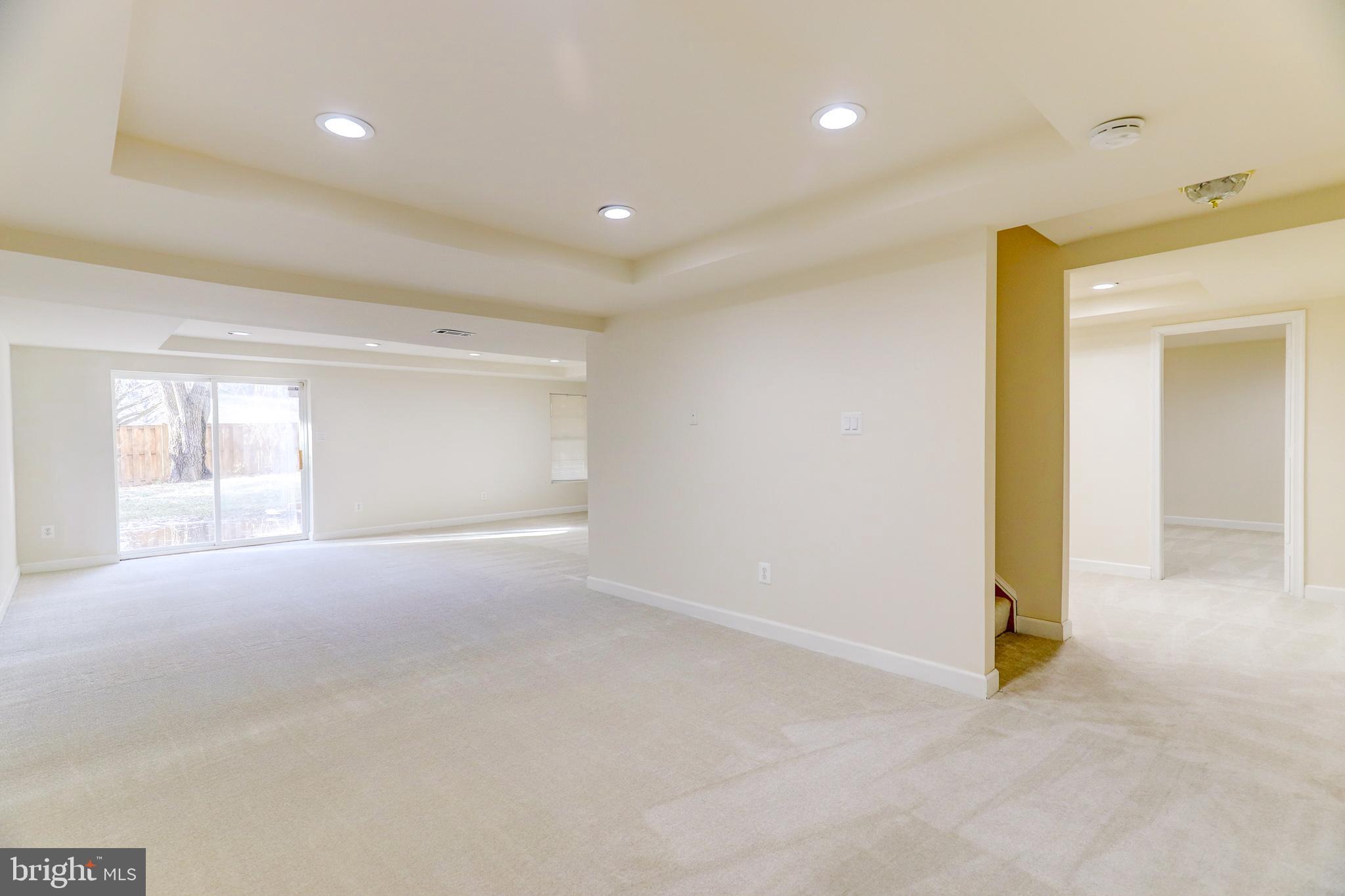 BLOOMS CROSSING - Residential