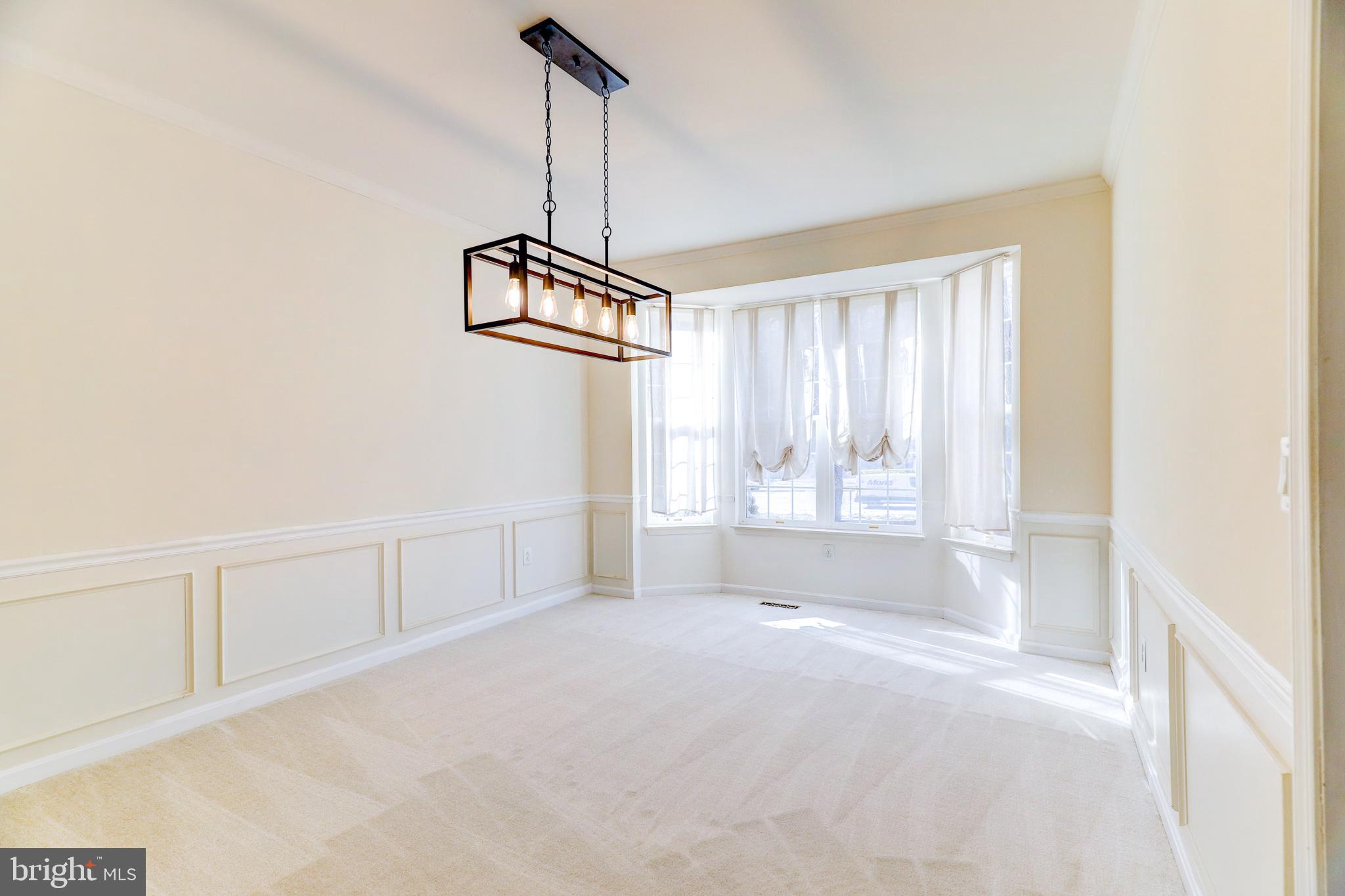 BLOOMS CROSSING - Residential