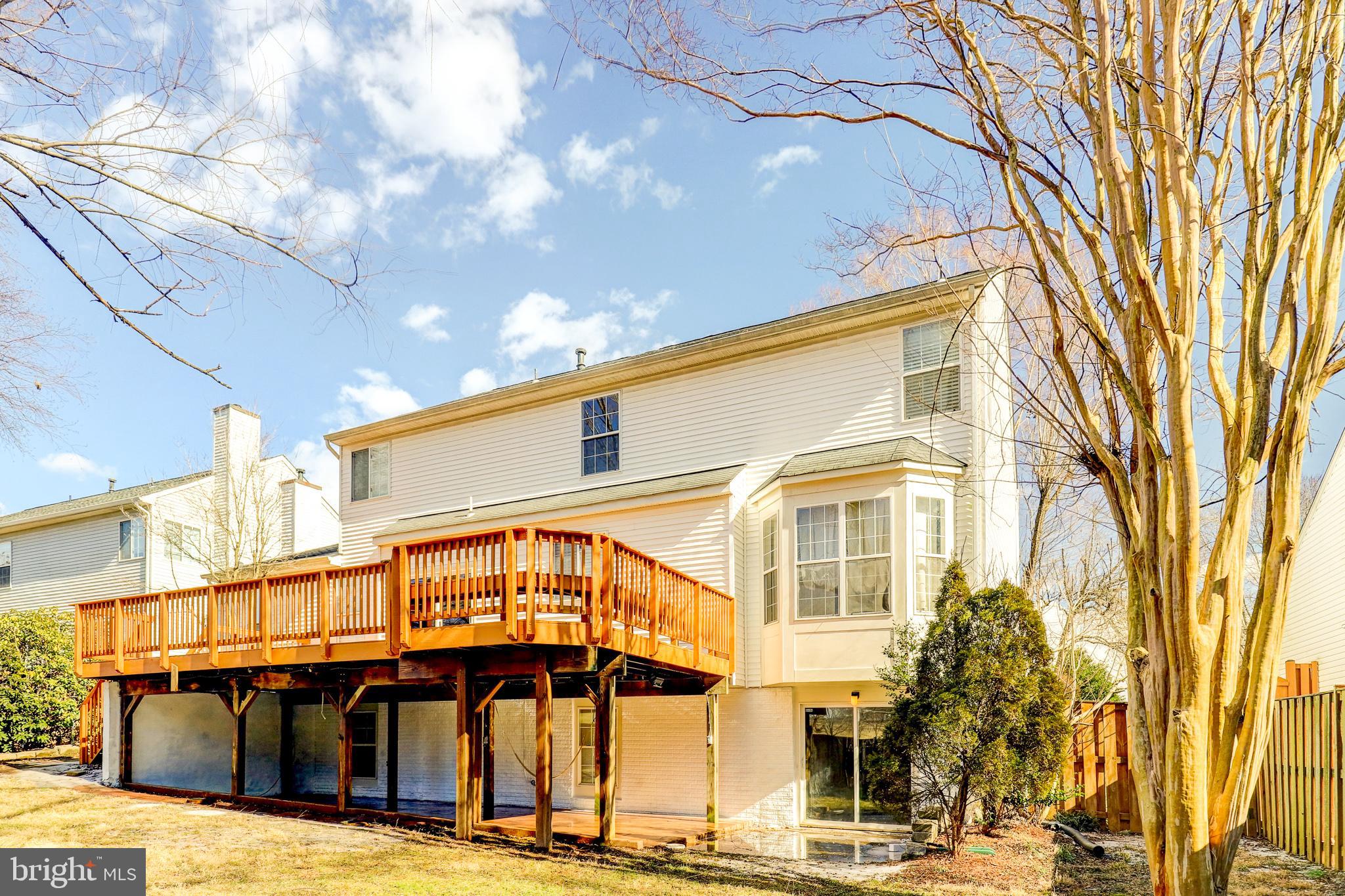 BLOOMS CROSSING - Residential