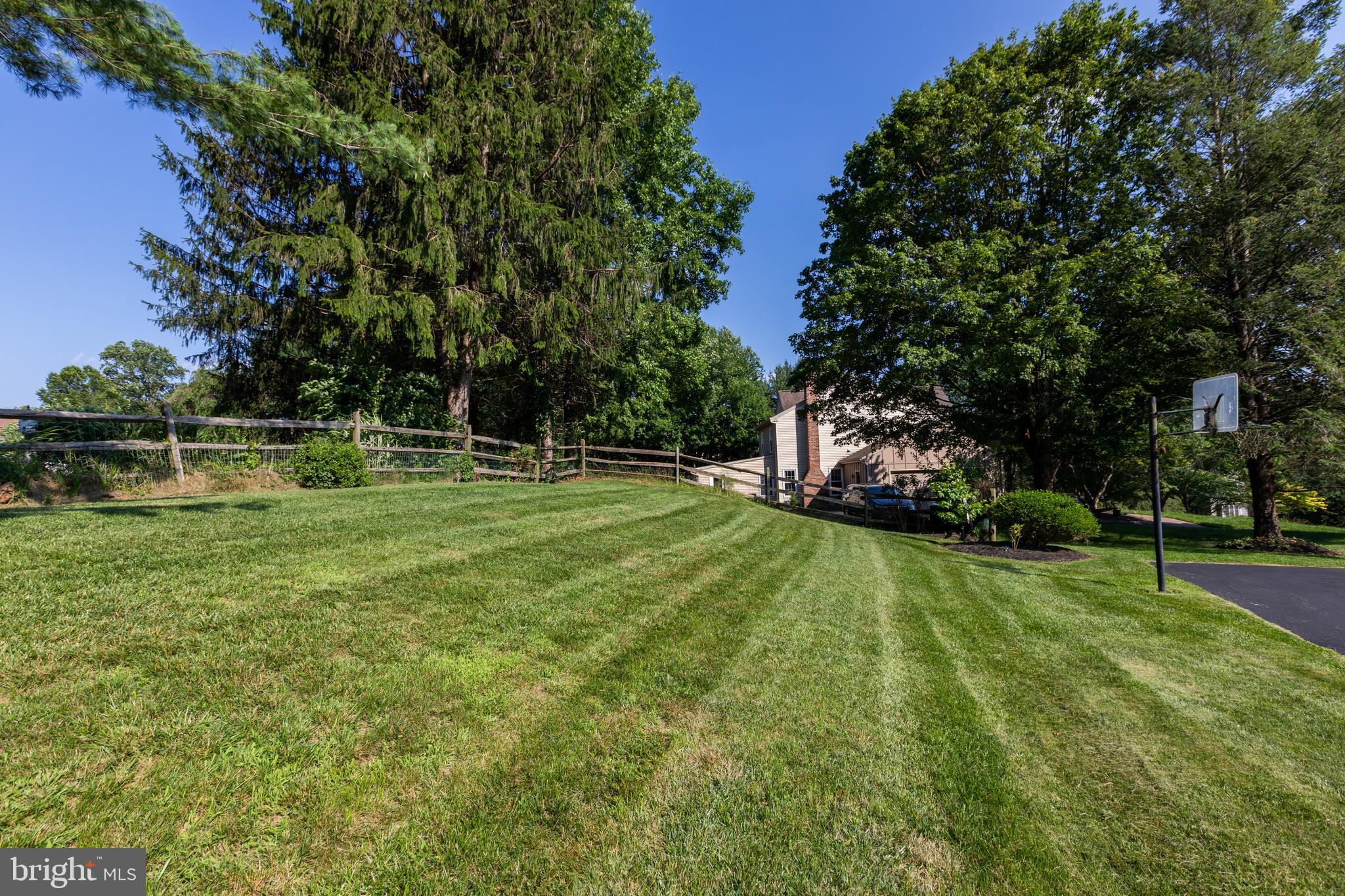 102 TROWBRIDGE LANE