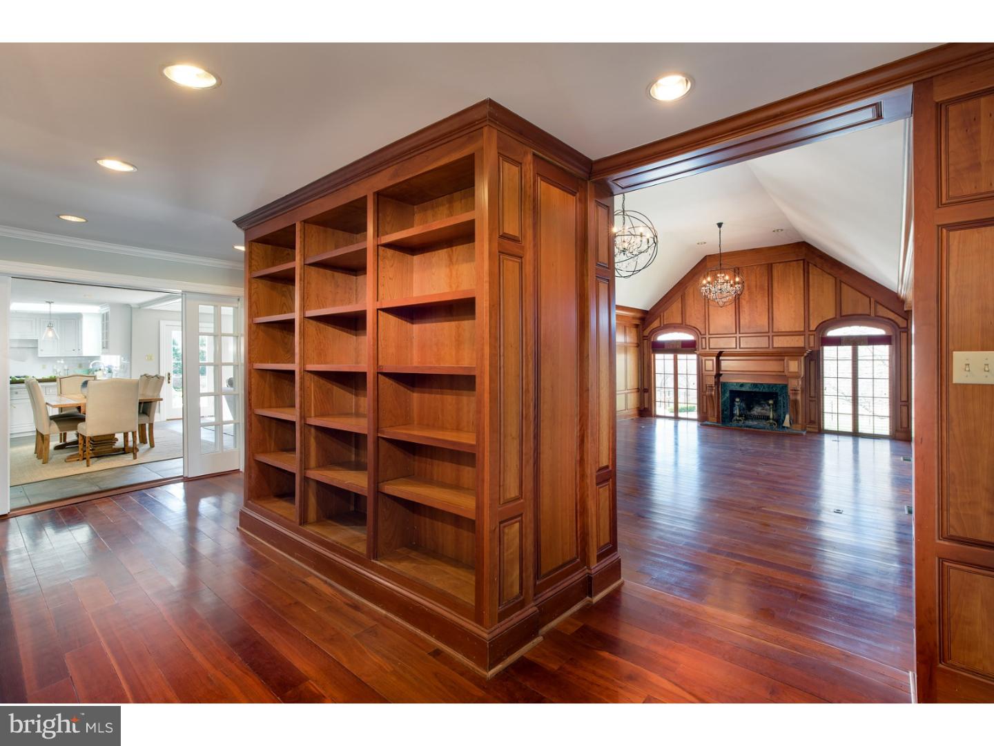 RADNOR HUNT - Residential