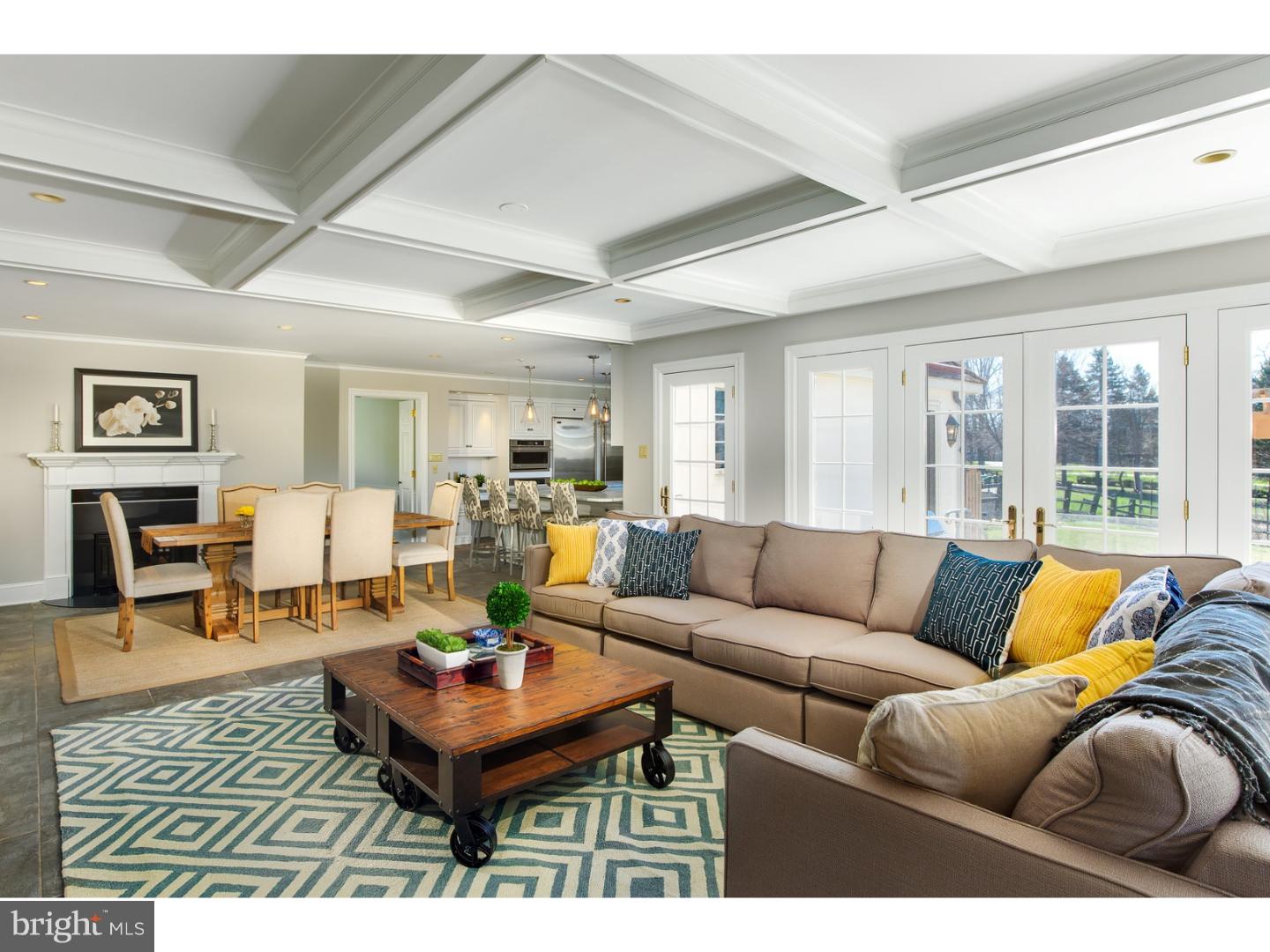 RADNOR HUNT - Residential