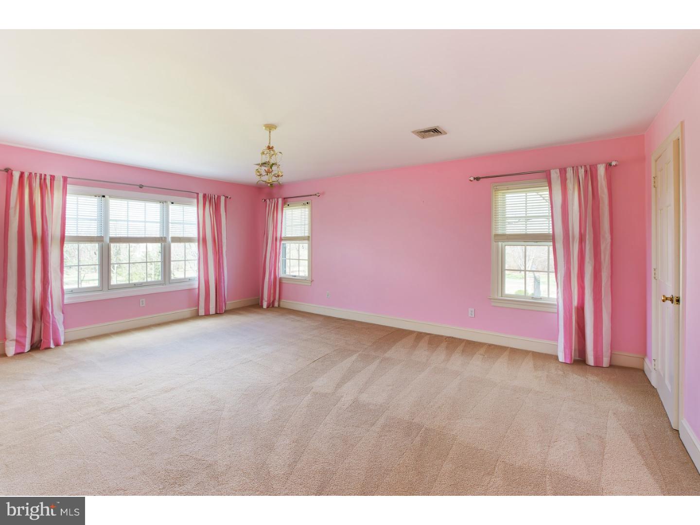 RADNOR HUNT - Residential