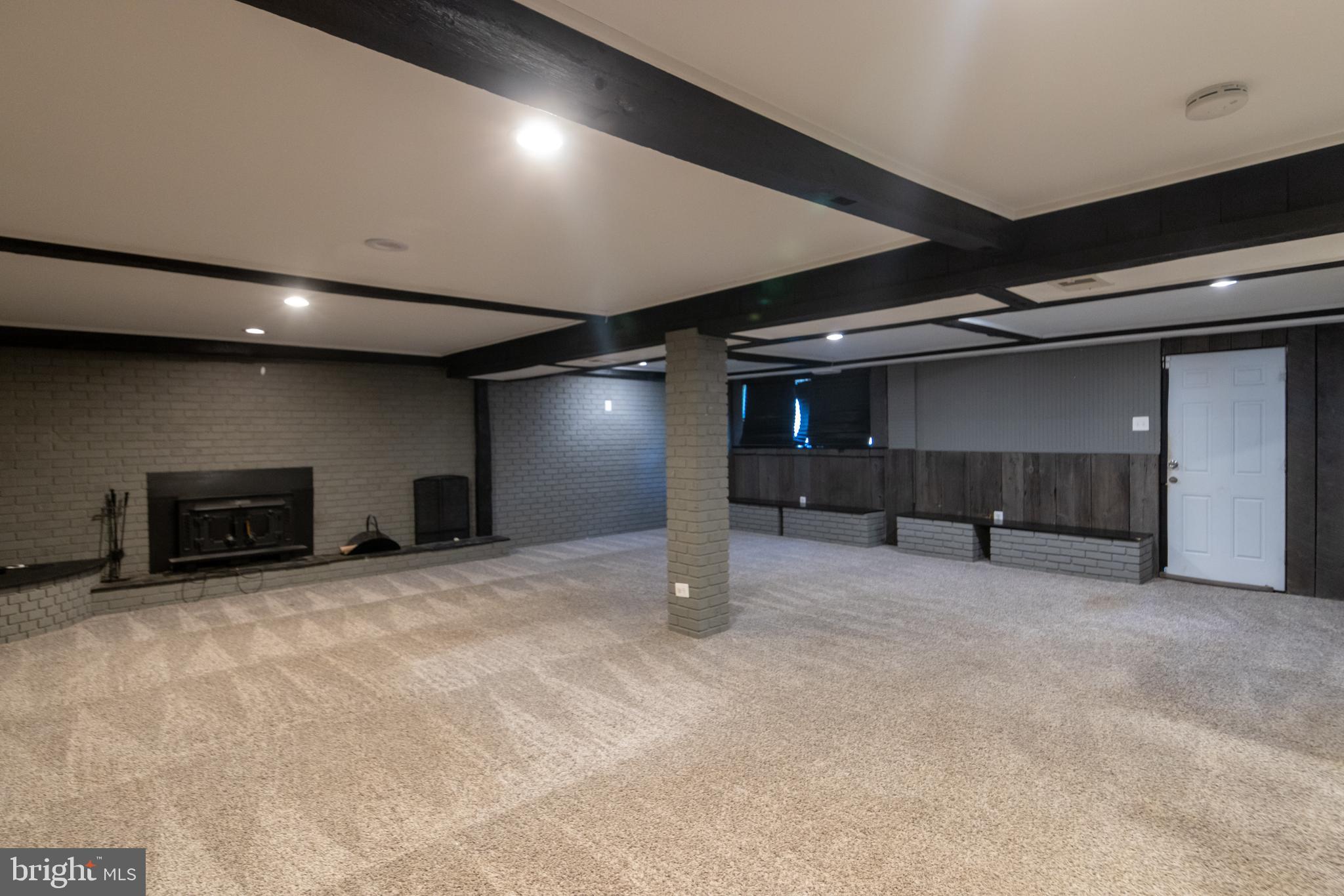 MARY-CATHERINE ESTATES - Residential