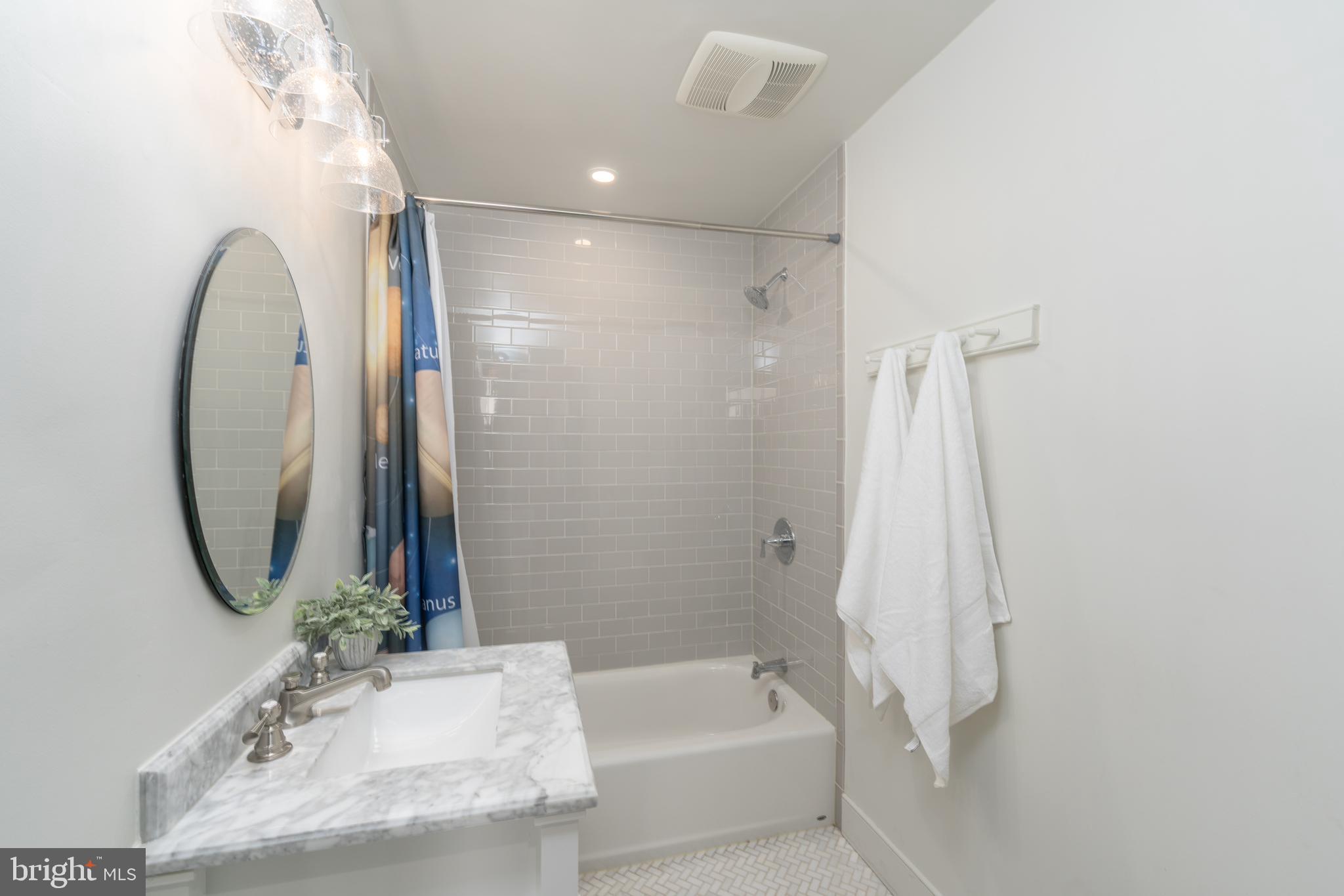 FELLS POINT HISTORIC DISTRICT - Residential Lease