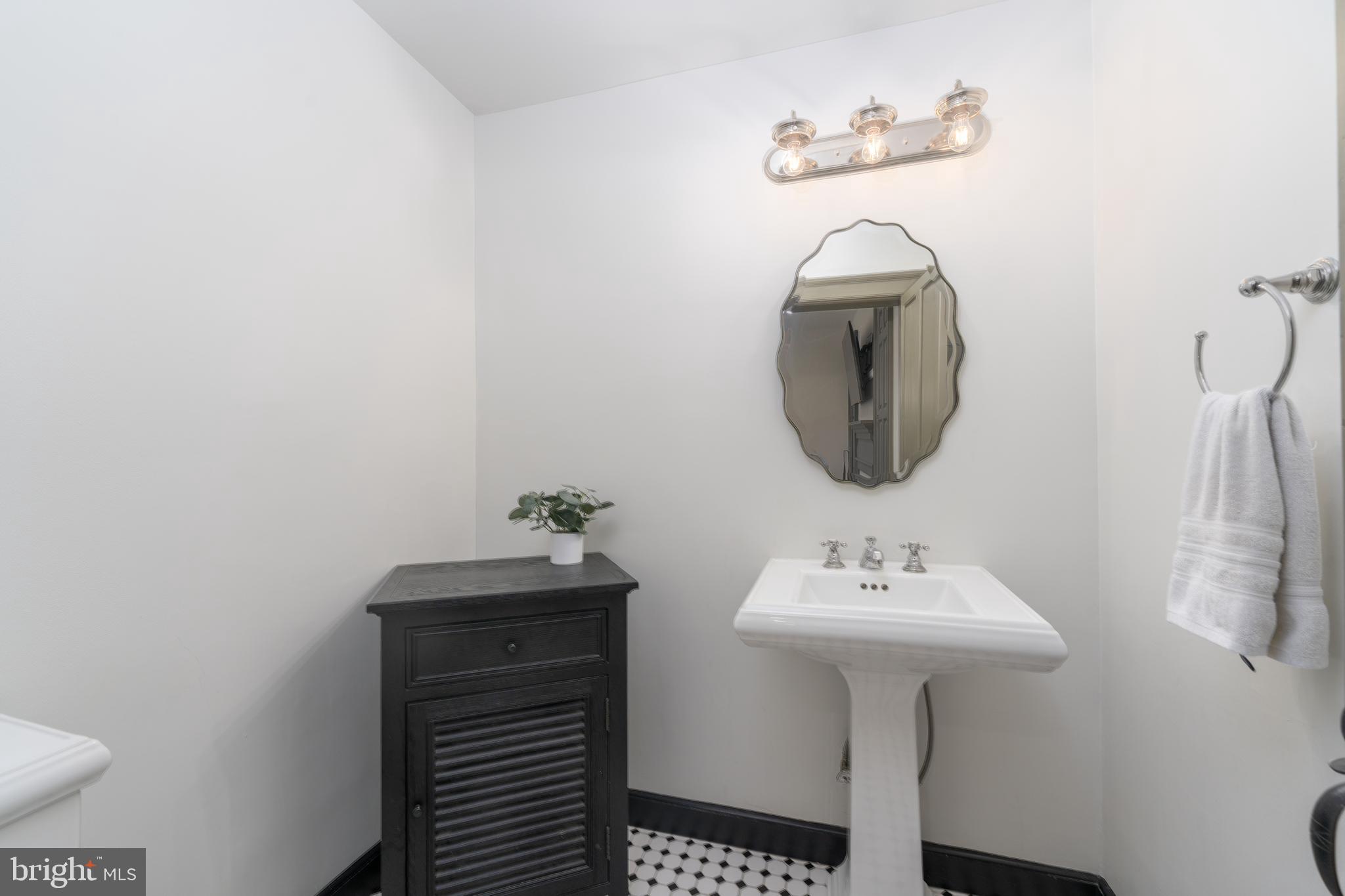 FELLS POINT HISTORIC DISTRICT - Residential Lease