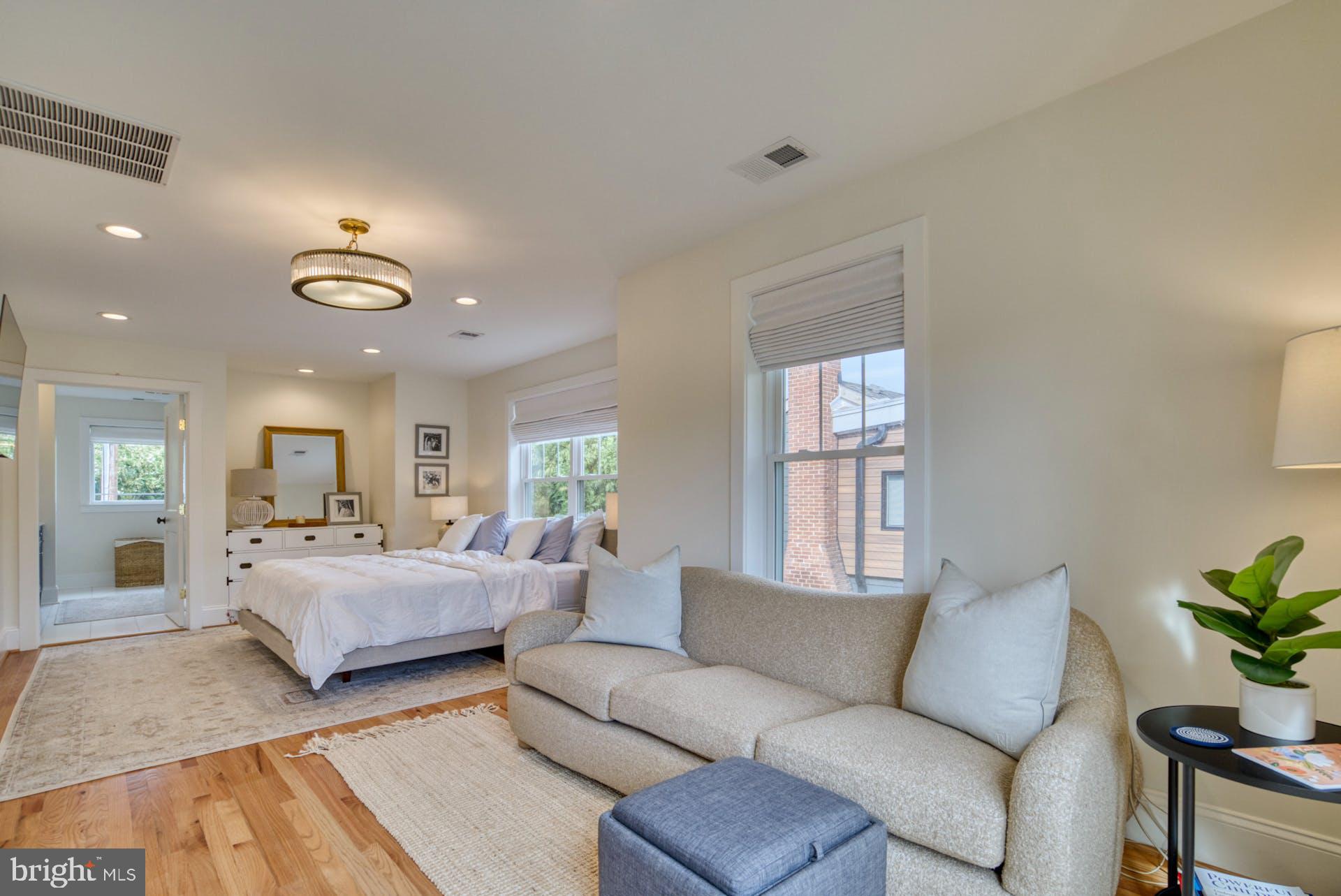 ROSEMONT - Residential