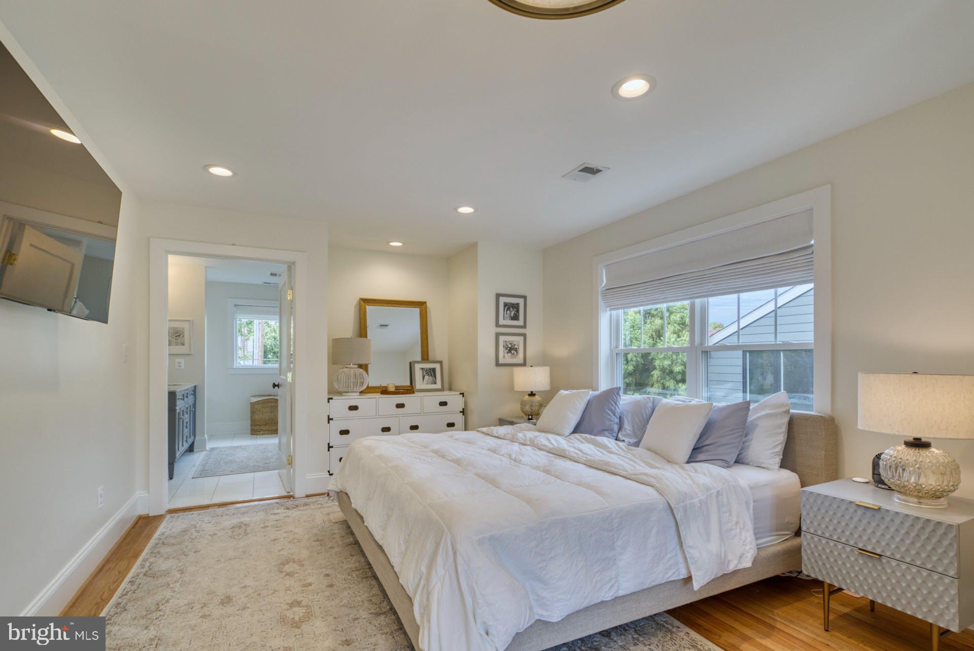 ROSEMONT - Residential