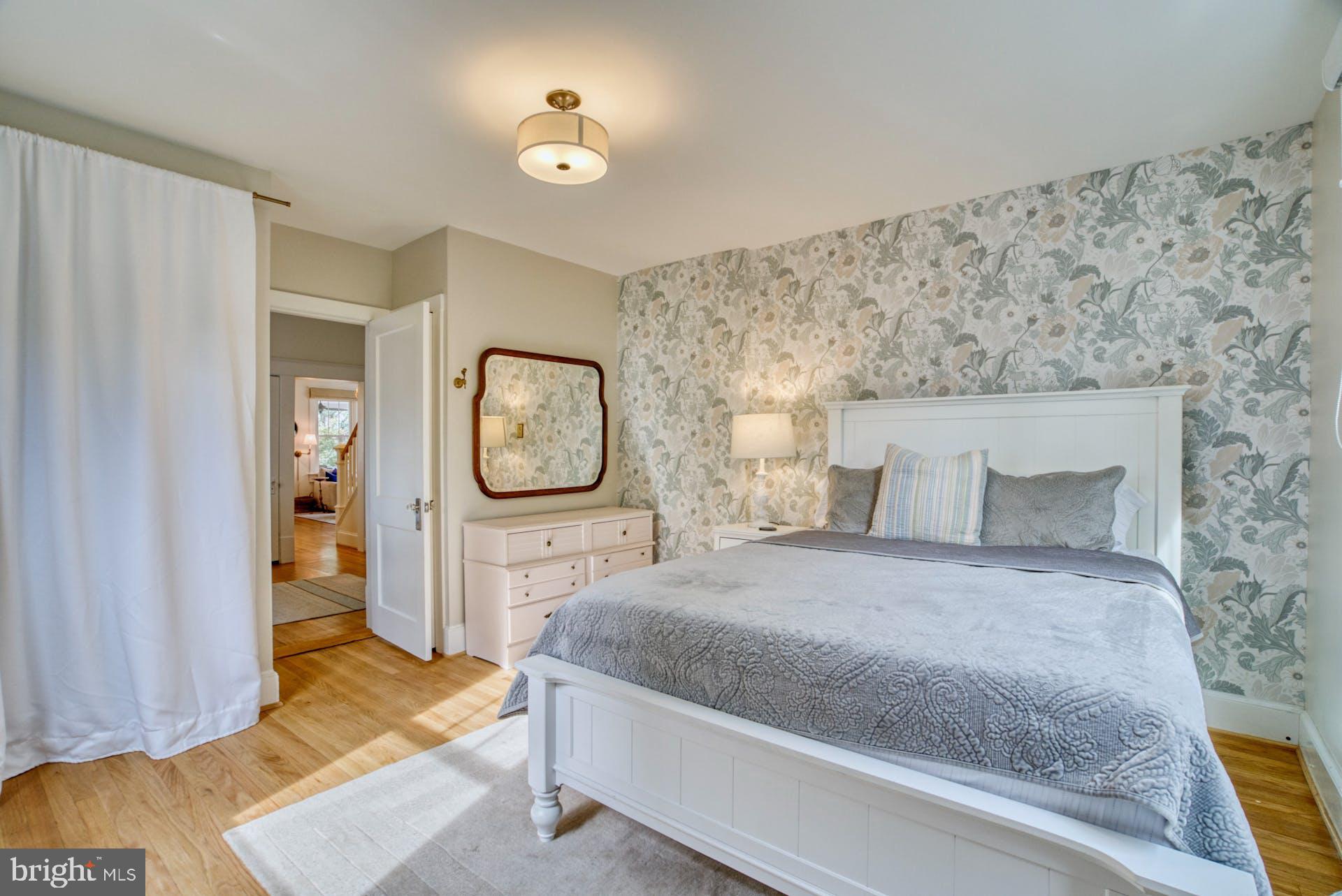 ROSEMONT - Residential