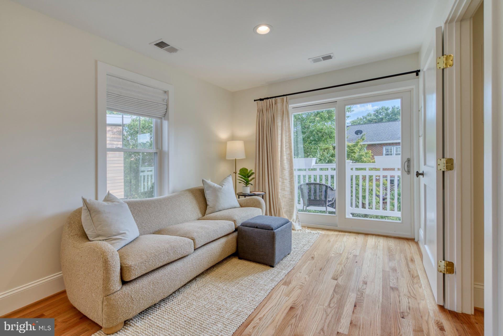 ROSEMONT - Residential