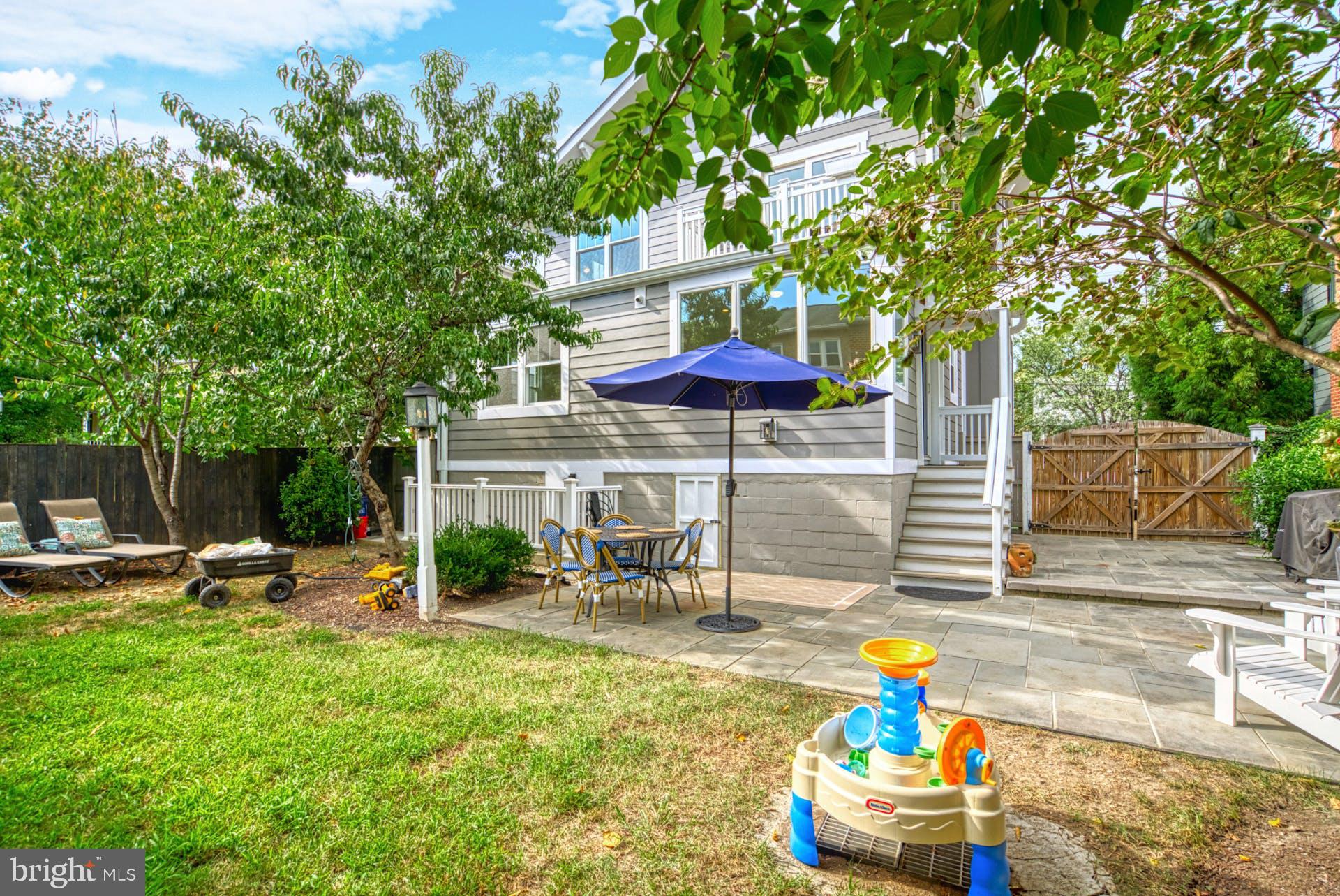 ROSEMONT - Residential