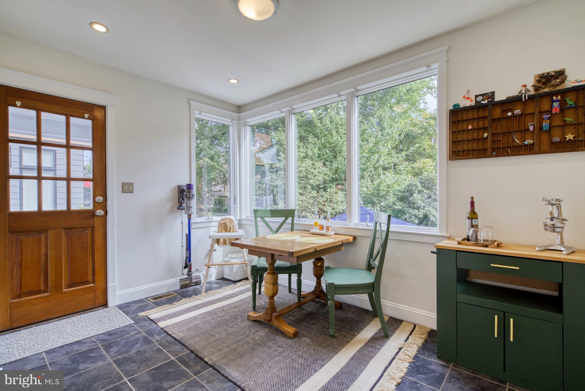 ROSEMONT - Residential