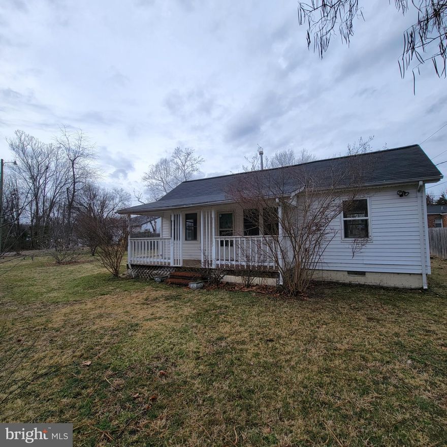 Single family home with plenty of parking and good commuting options. Front porch for entertaining and rear shed by driveway for exterior storage. Entrance is through side of home at the end of the walkway. Professionally managed rental.
