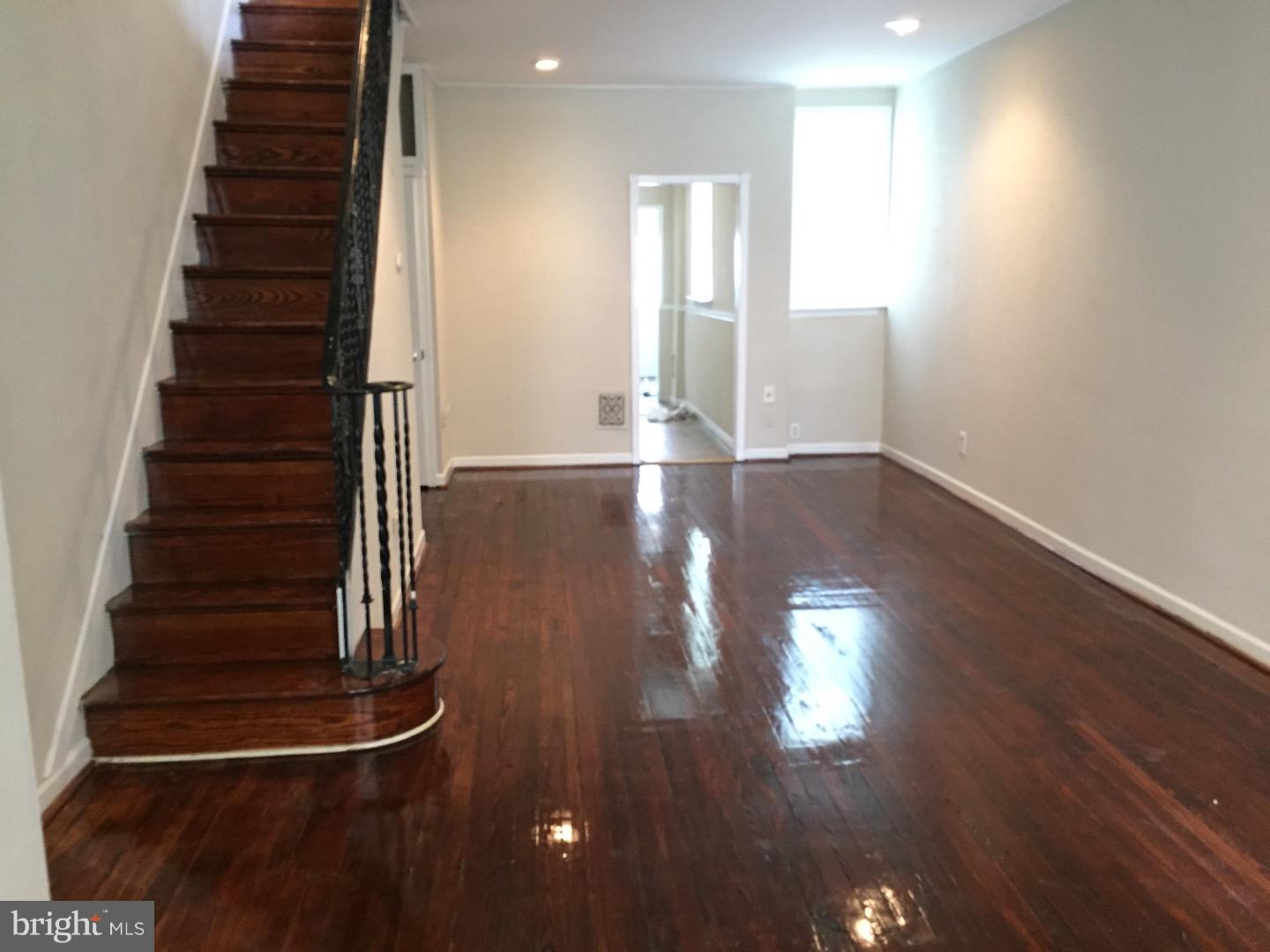 PORT RICHMOND - Residential