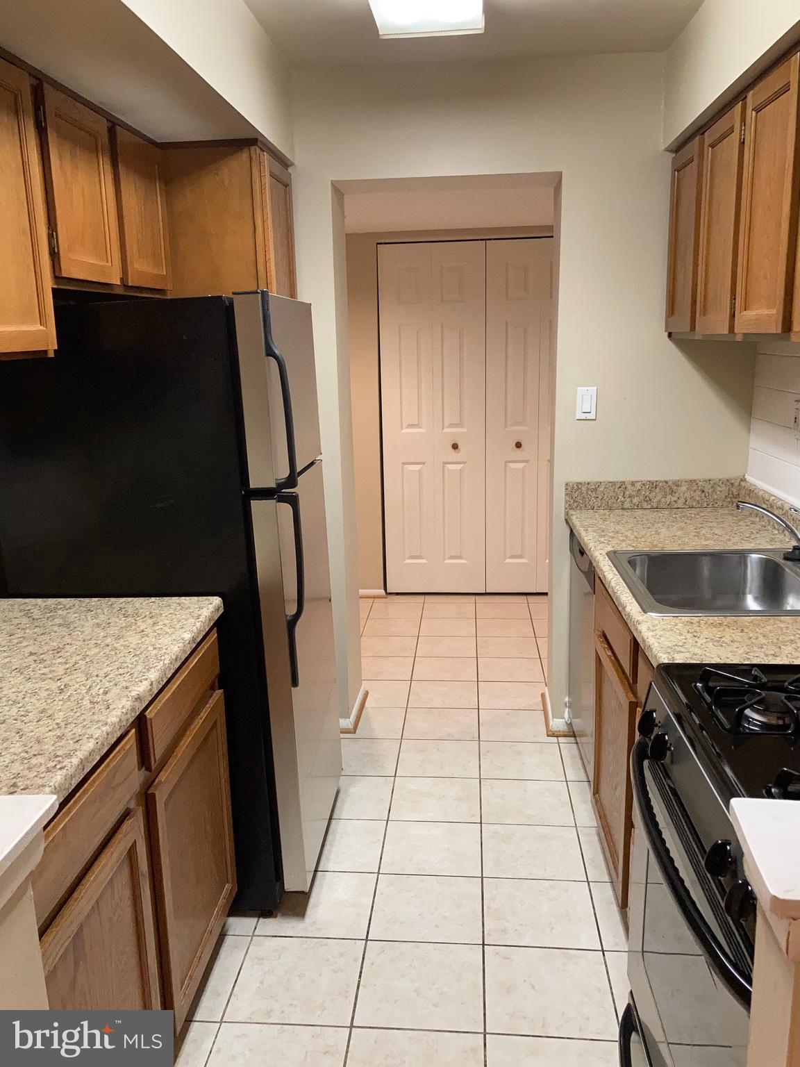 ROCKLAND RUN - Residential