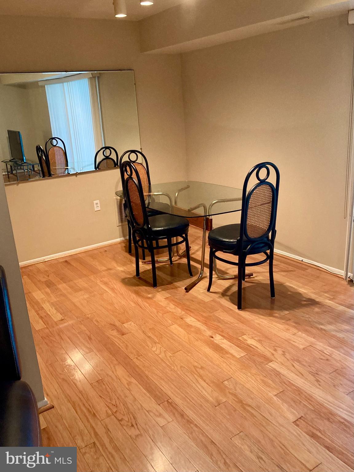 ROCKLAND RUN - Residential