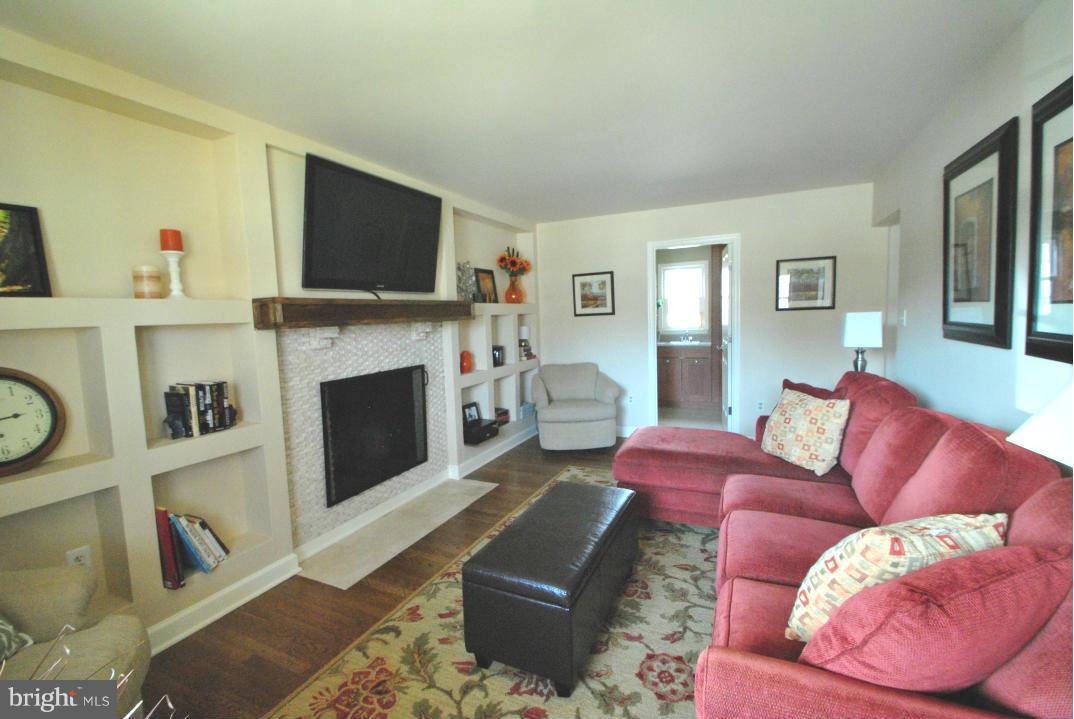 FRANKLIN FARM - Residential