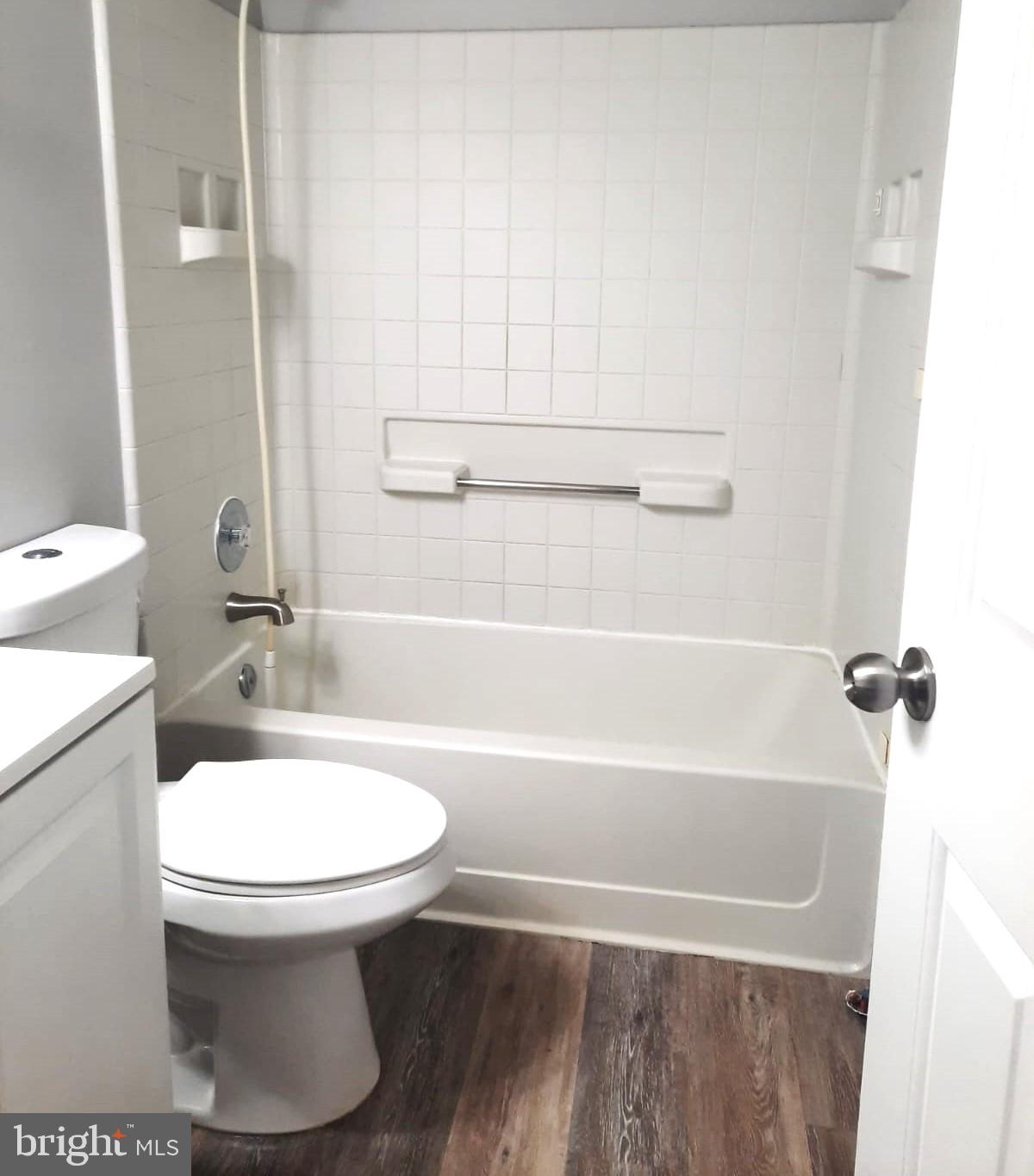 PONDS AT CENTREVILLE - Residential