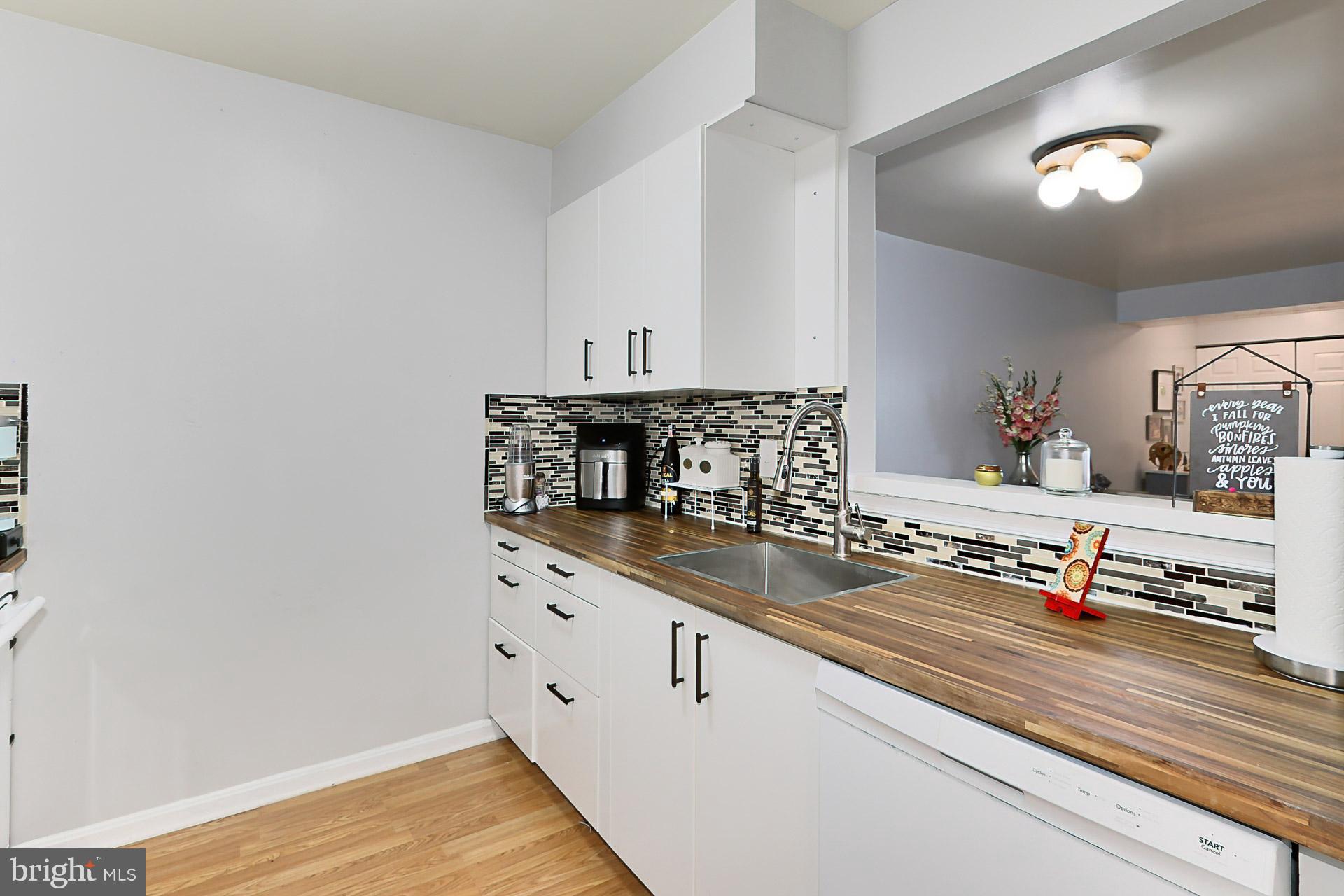 PONDS AT CENTREVILLE - Residential