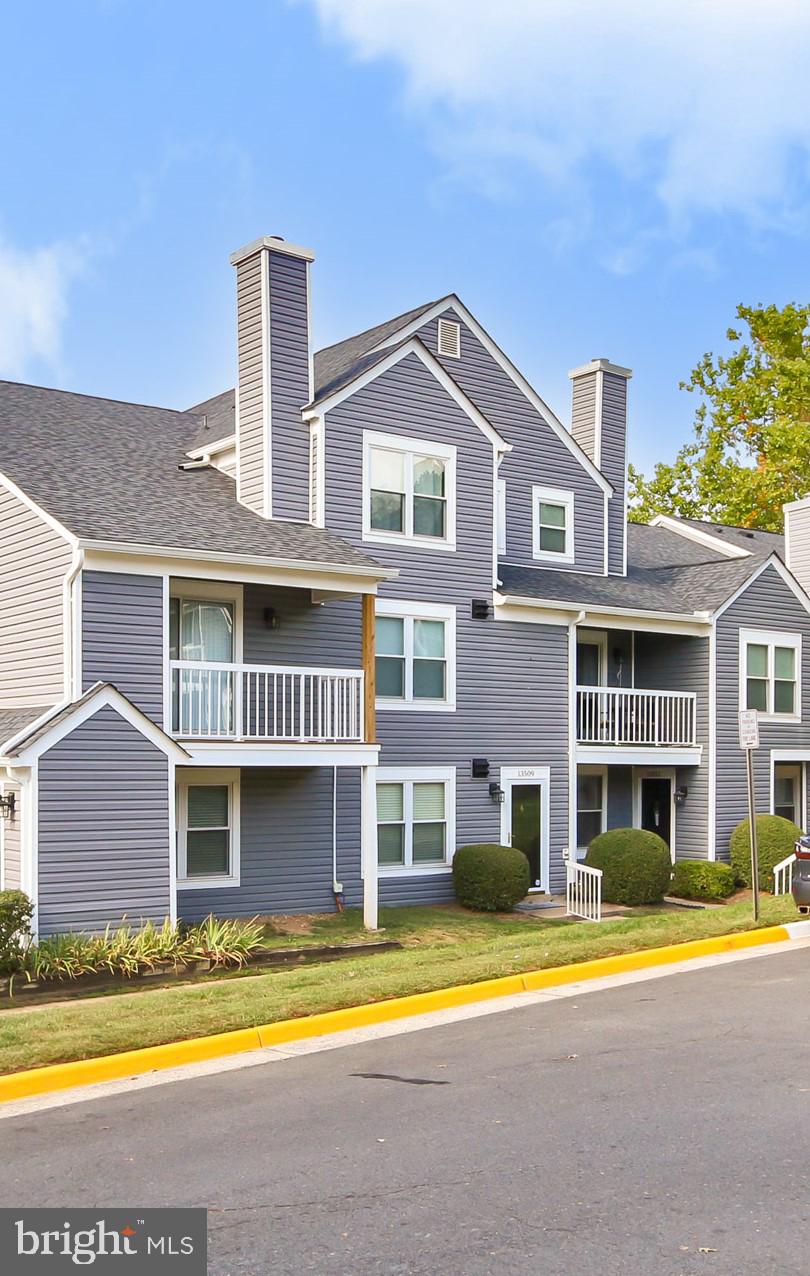 PONDS AT CENTREVILLE - Residential