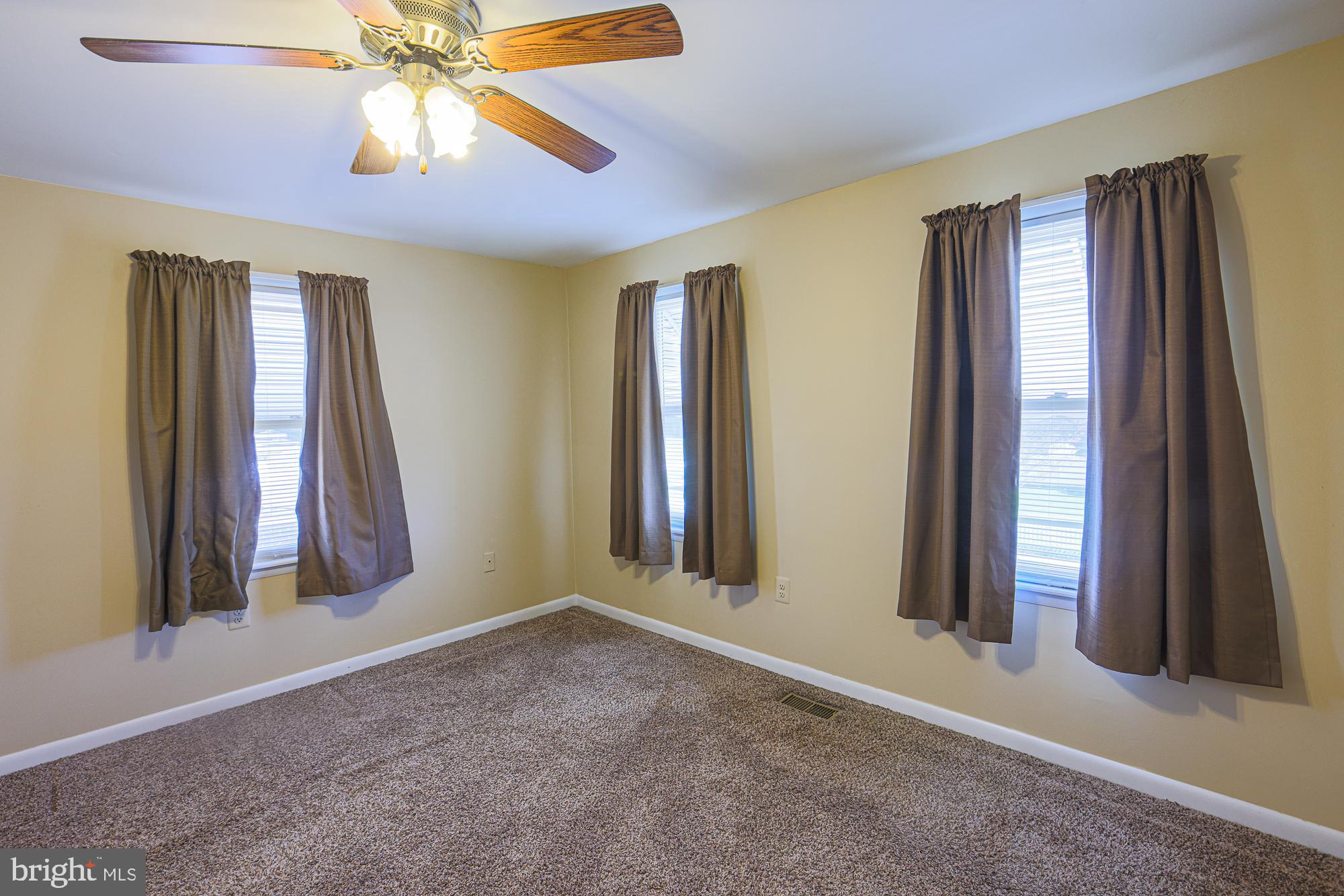 FAIRLAWN - Residential