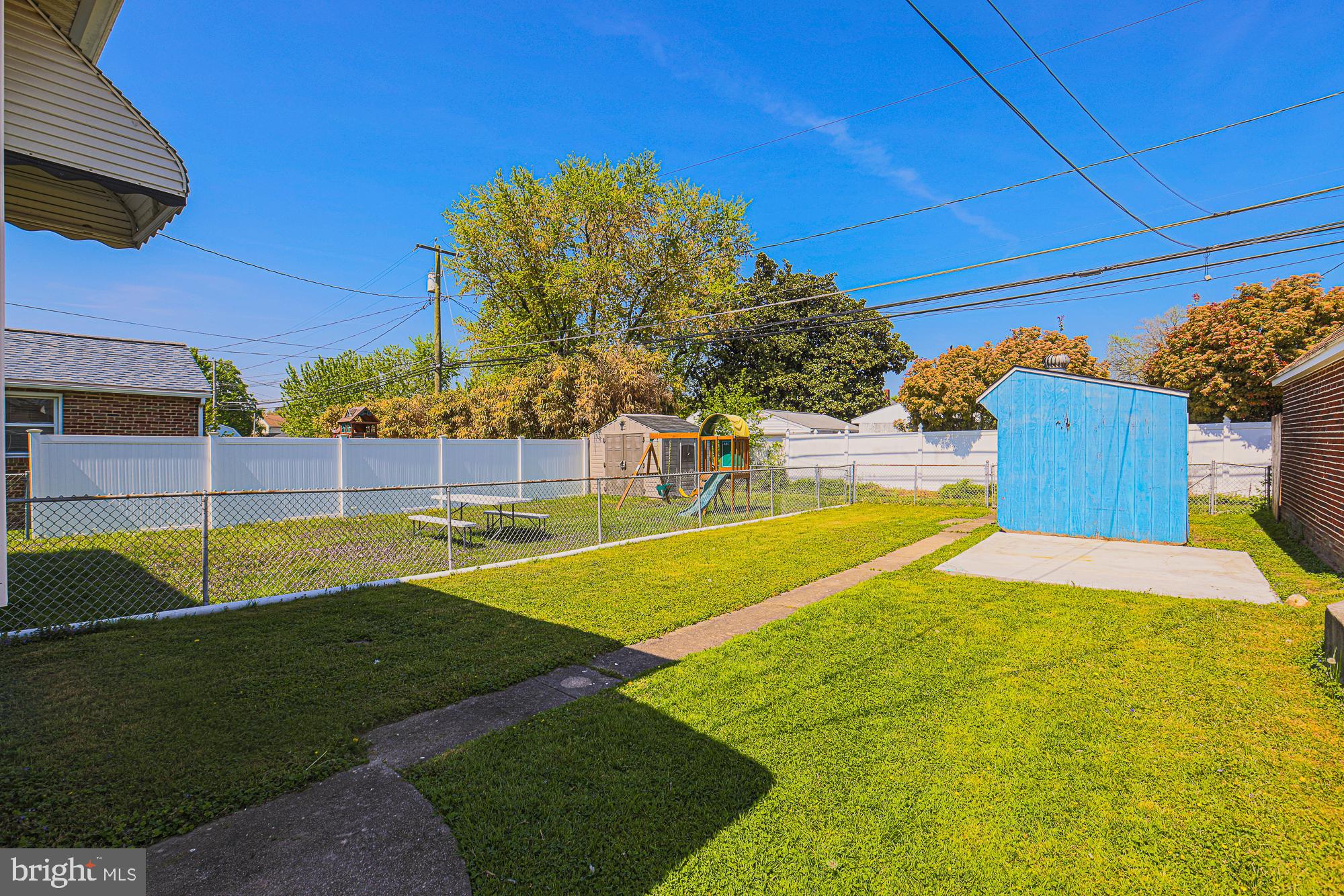 FAIRLAWN - Residential